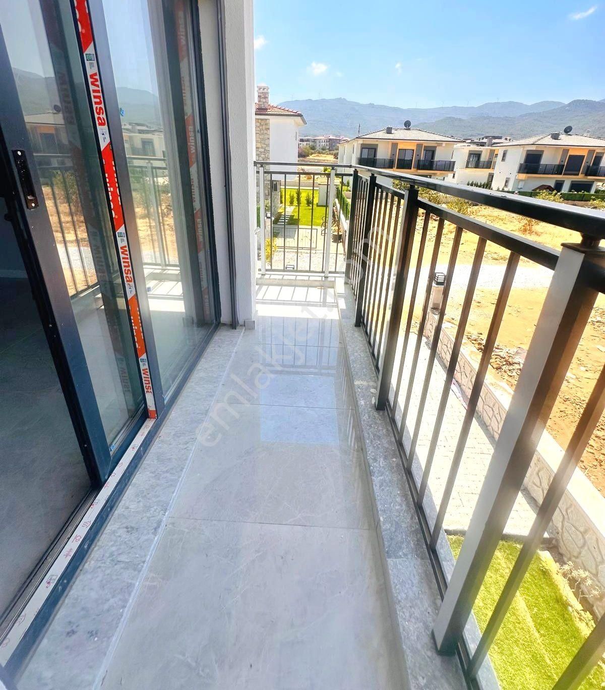 Davutlarda Köşe Konumlu Özel Havuzlu Tek Müstakil Sıfır Villa - Görsel 16