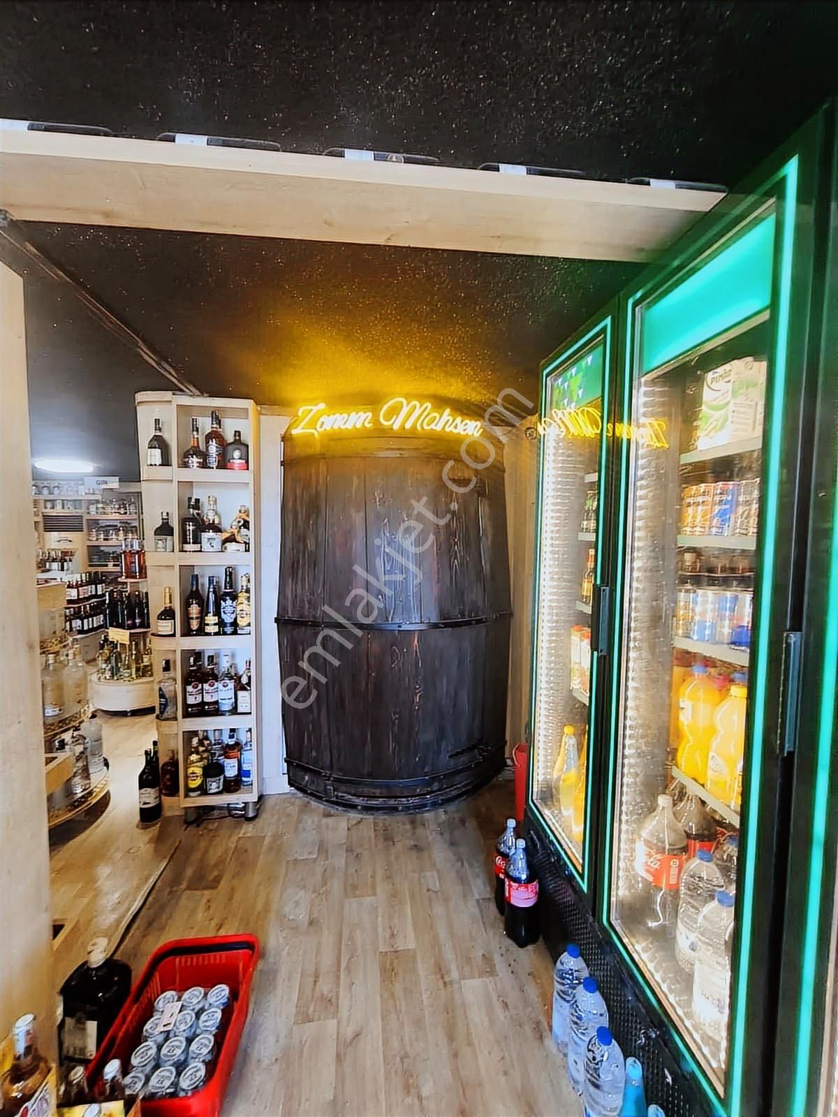 Karaburun Mordoğan'da Devren Yüksek Cirolu Lüks Tekel Shop - Görsel 9