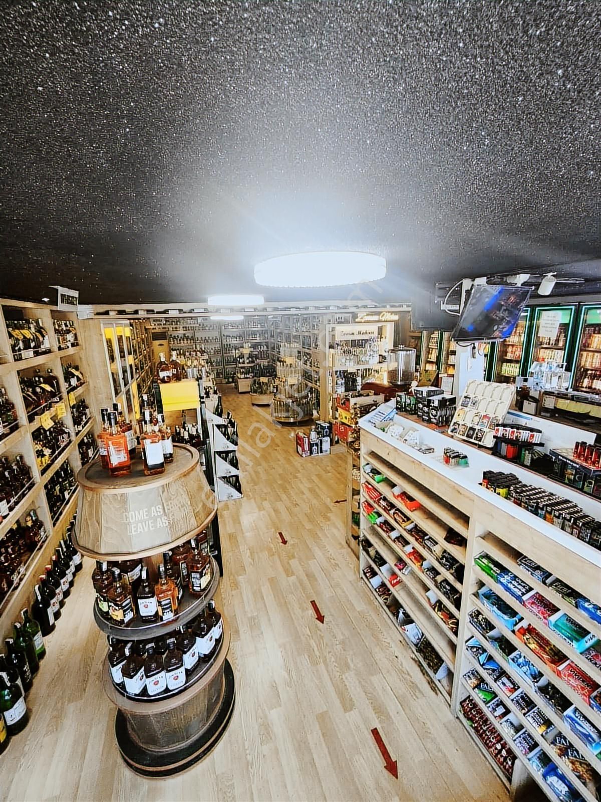 Karaburun Mordoğan'da Devren Yüksek Cirolu Lüks Tekel Shop - Görsel 24