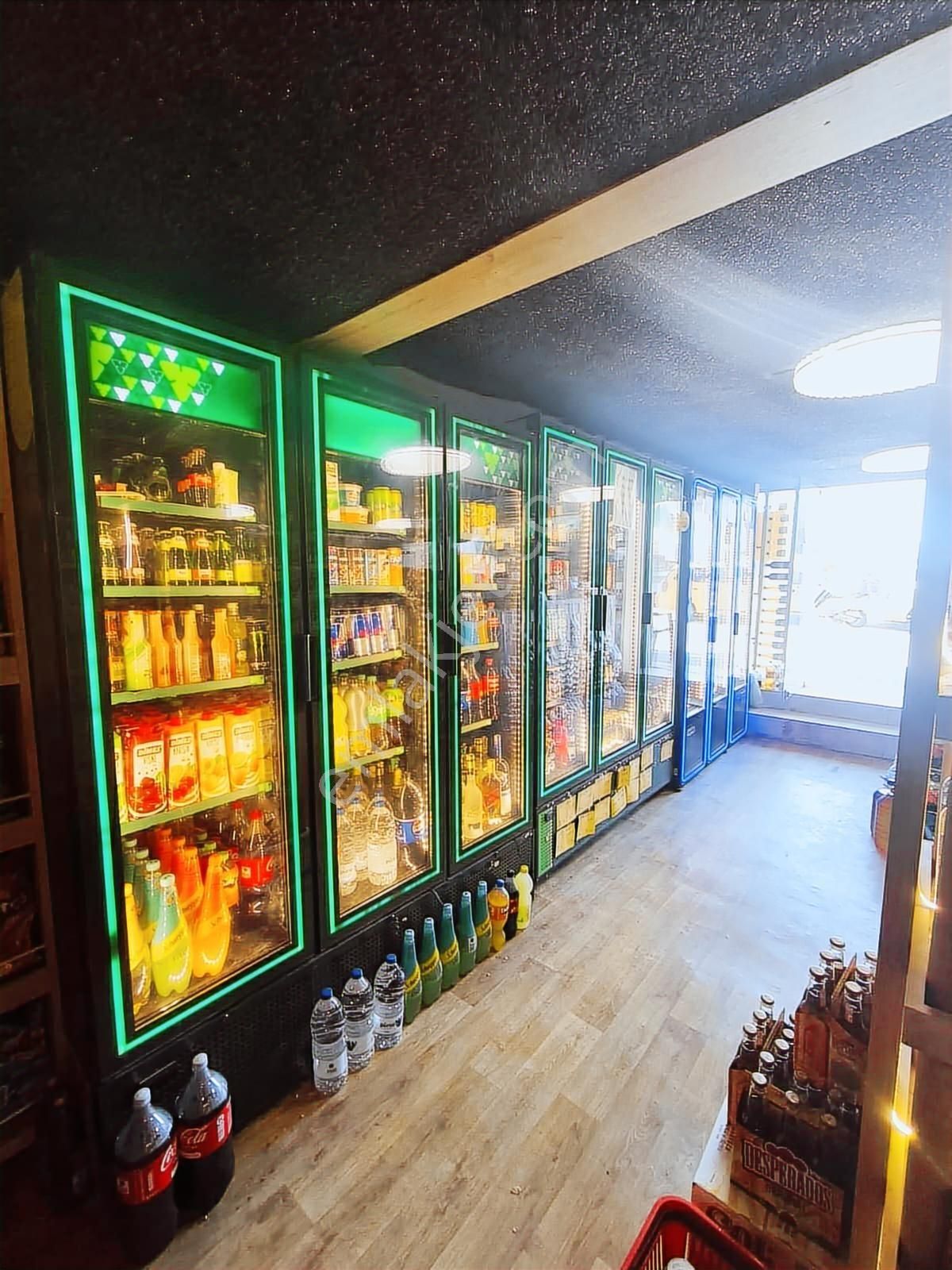 Karaburun Mordoğan'da Devren Yüksek Cirolu Lüks Tekel Shop - Görsel 22