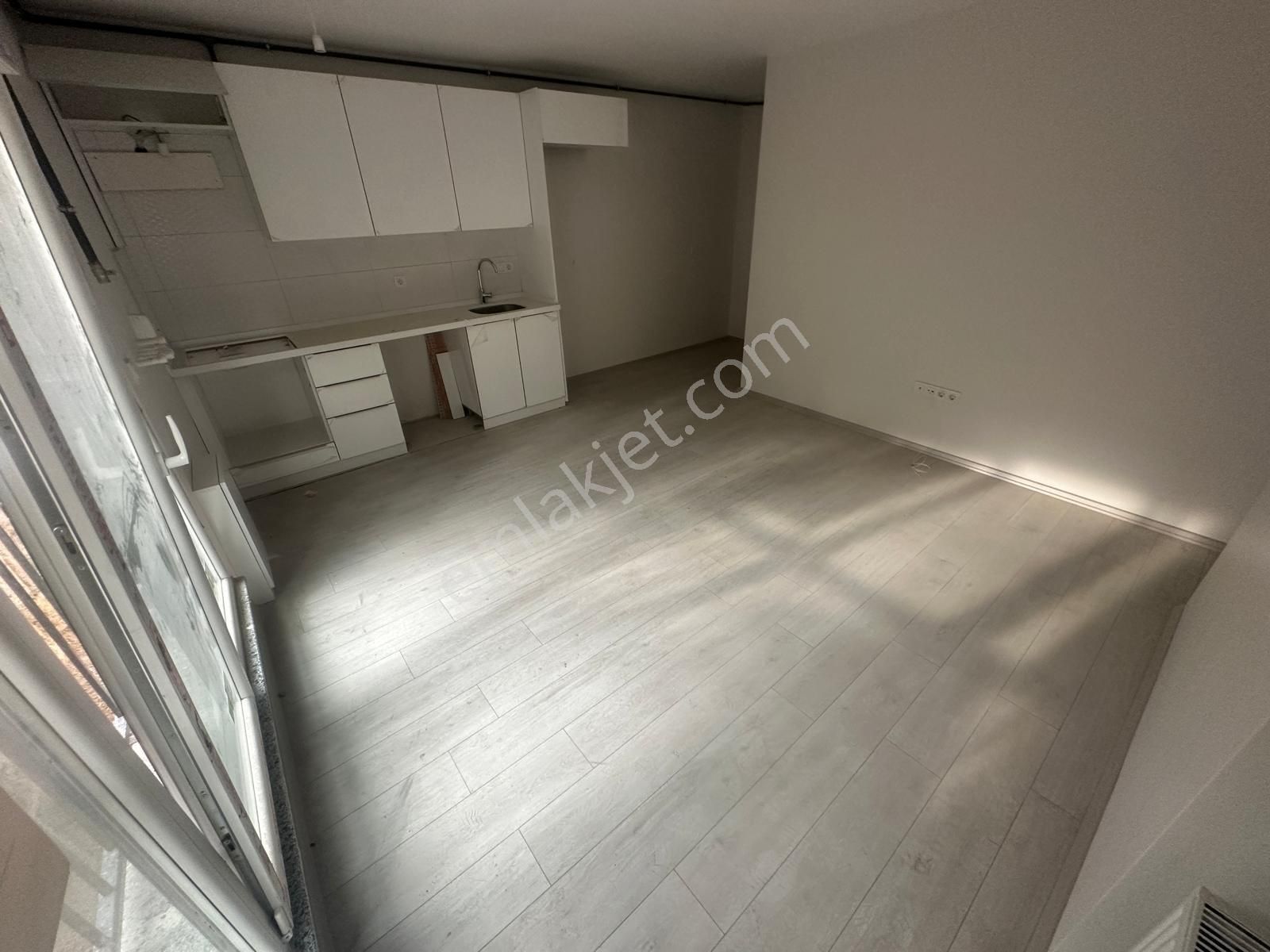 Yatırım'dan Altıntepe'de Minibüs Cad. Yakın Sıfır Yapı Katta 2+1 - Görsel 32