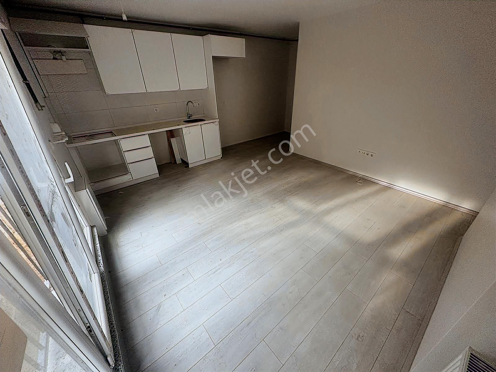 Yatırım'dan Altıntepe'de Minibüs Cad. Yakın Sıfır Yapı Katta 2+1 - Görsel 6