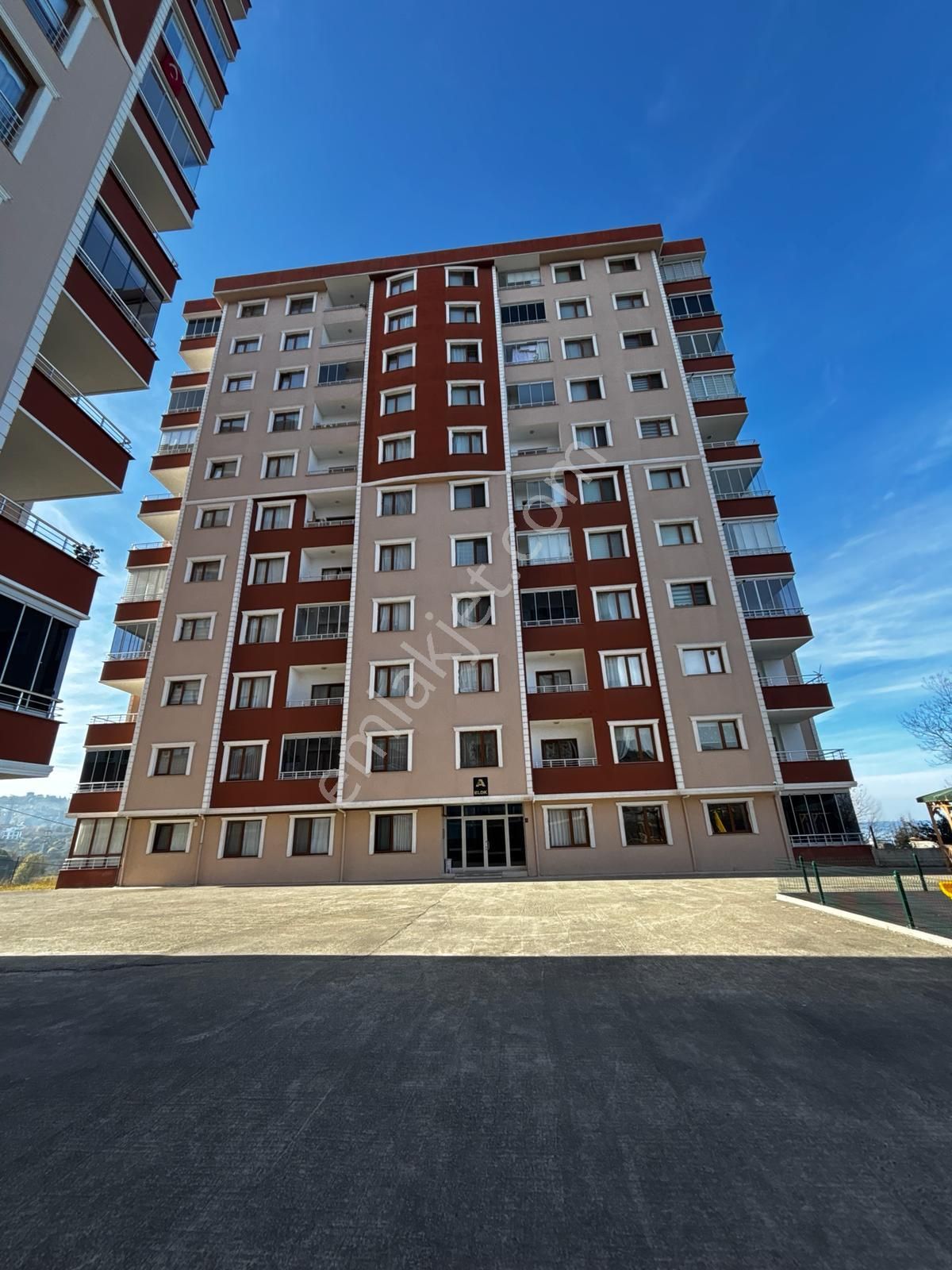 Vakfıkebir Yalıköy Mah. Site İçi Kiralık 3+1 Daire