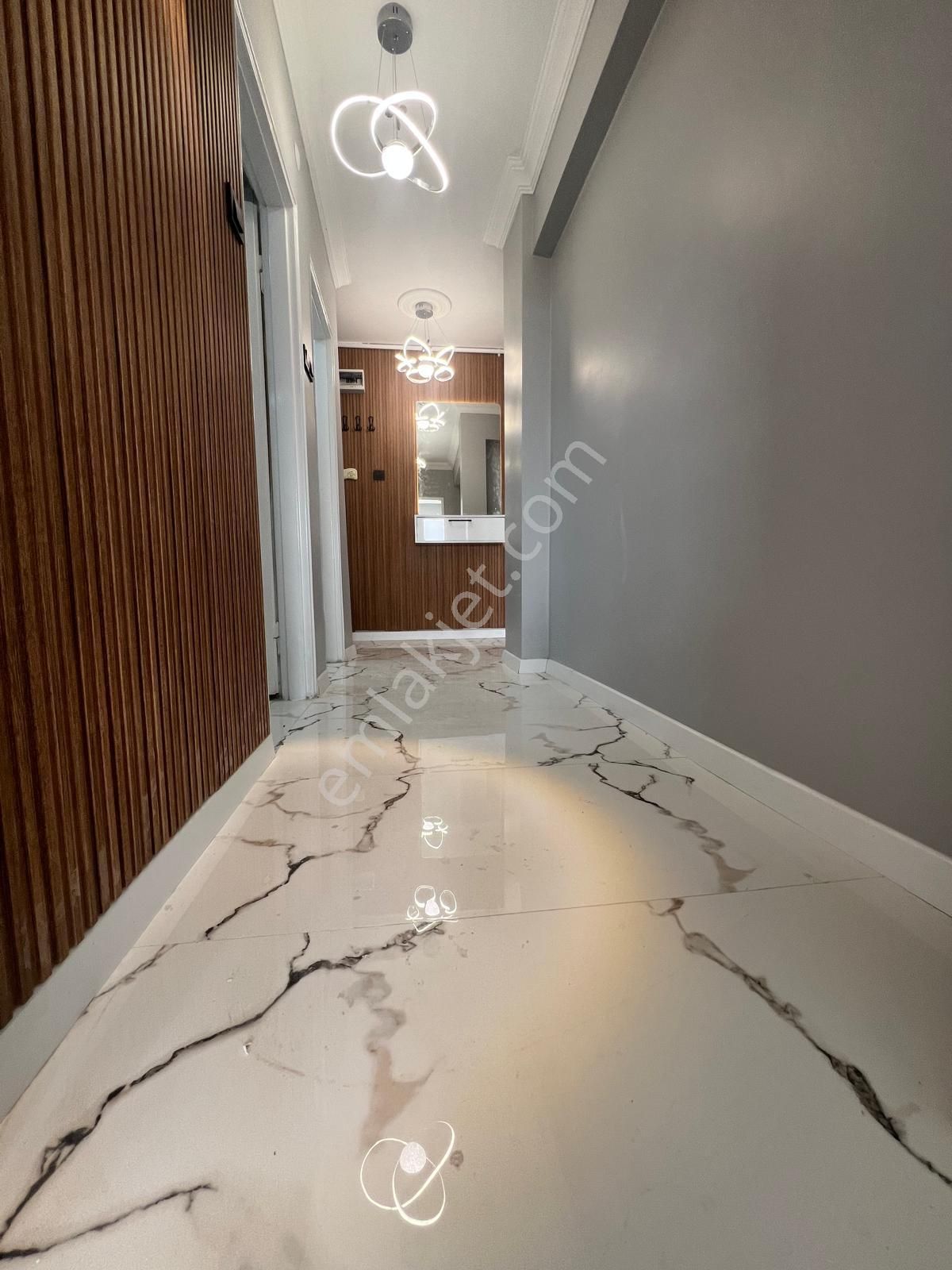 İncirli'de Cadde Üzeri Manzaralı Full+full Yapılı 3+1 Daire! - Görsel 24