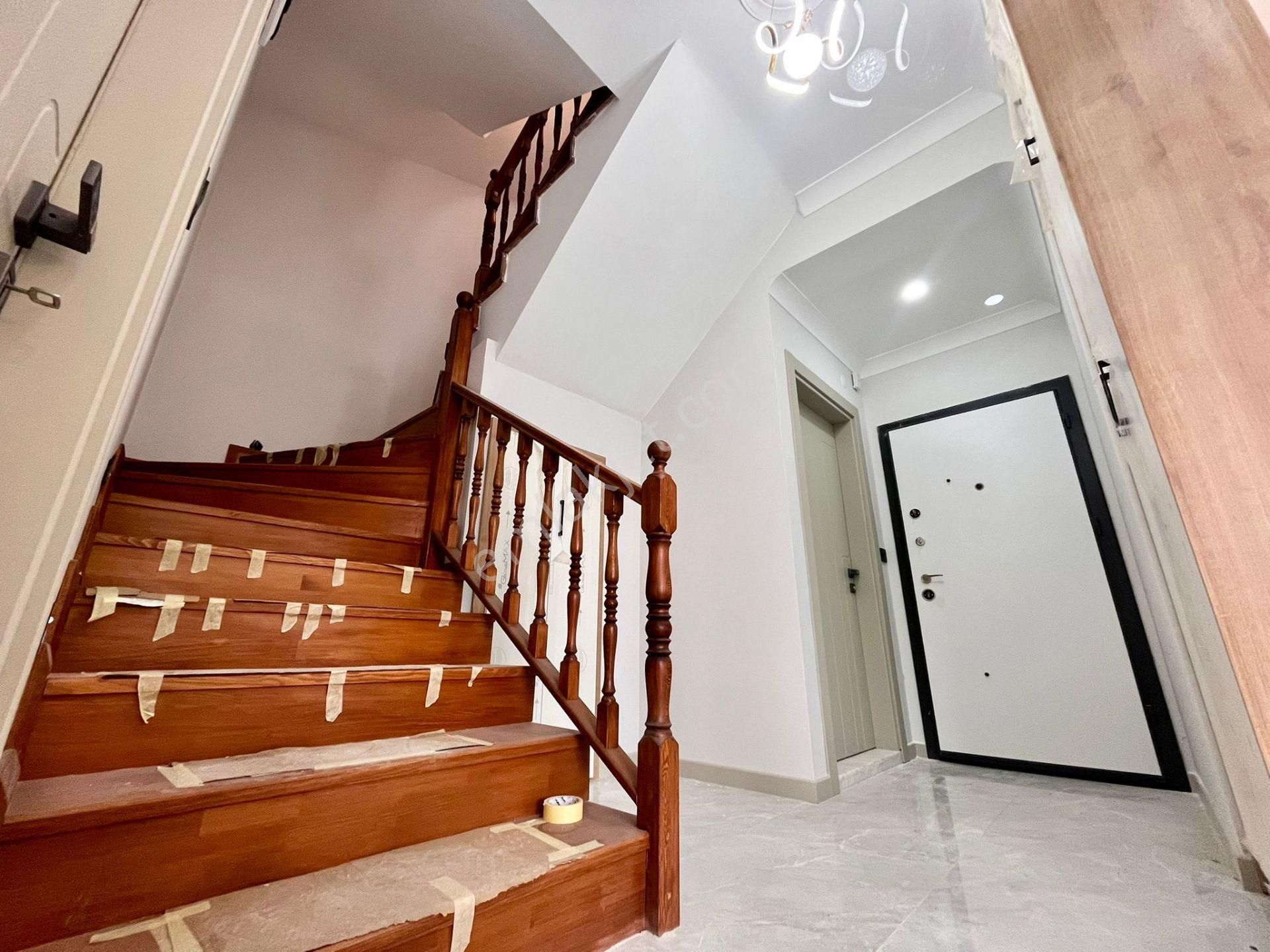 Yükselden Satılık Edremitte 'özel Otoparklı Bahçeli Ultra Lüx' 4+1 Villa - Görsel 17