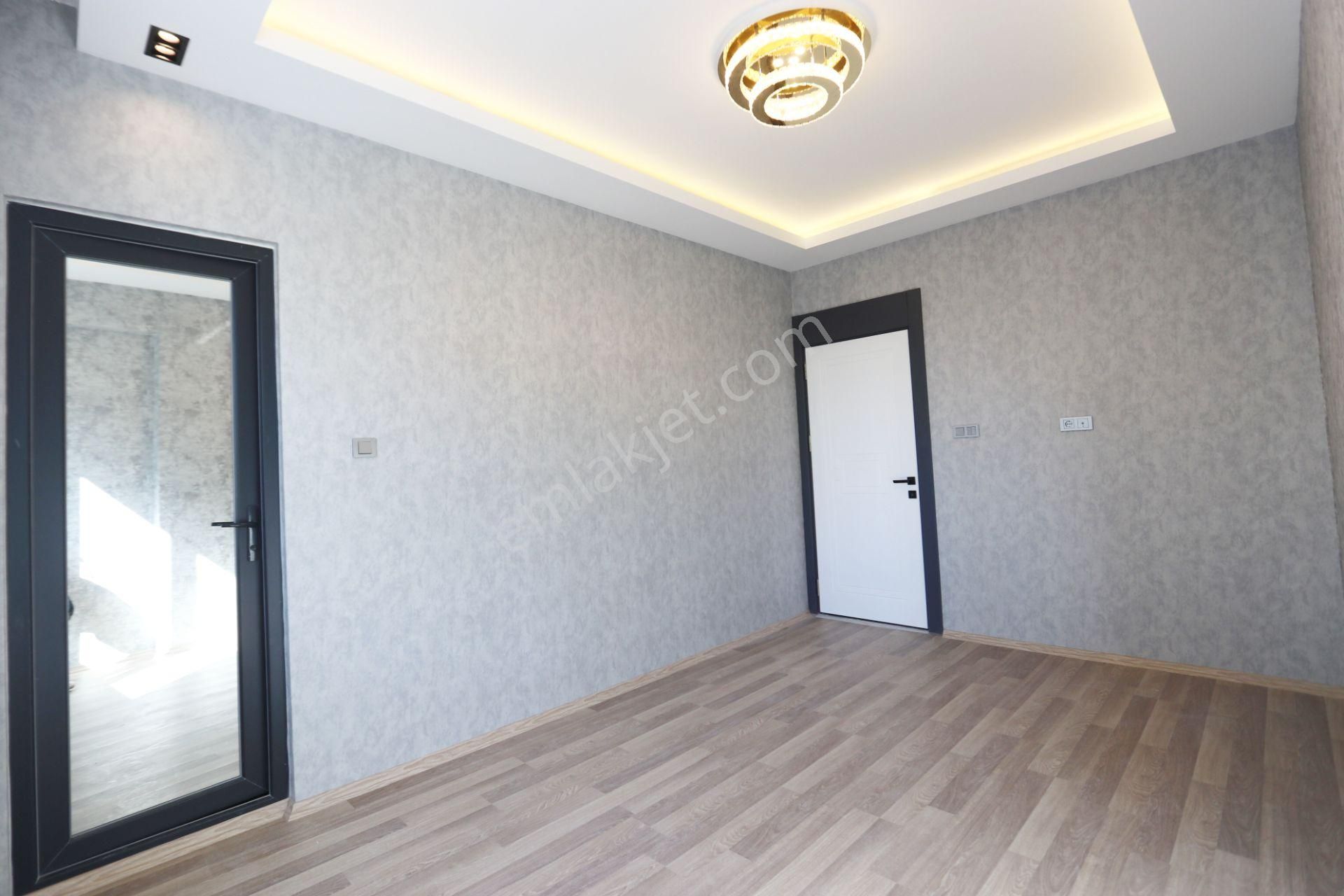 Belkız'da Modern Tasarımıyla Geniş Ultralüks 2,5+1 Daire - Görsel 17