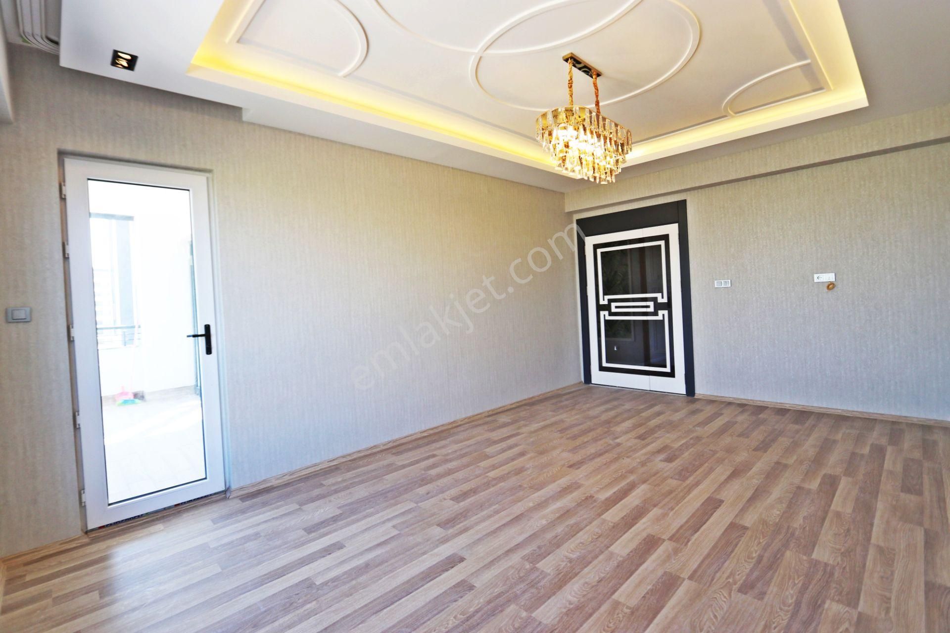 Belkız'da Modern Tasarımıyla Geniş Ultralüks 2,5+1 Daire - Görsel 10