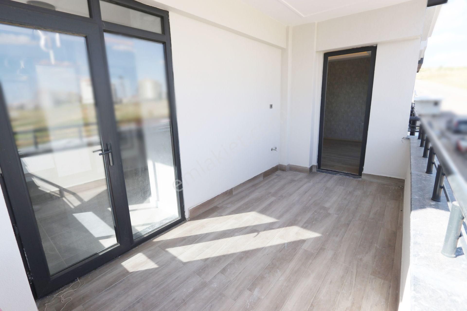 Belkız'da Modern Tasarımıyla Geniş Ultralüks 2,5+1 Daire - Görsel 7