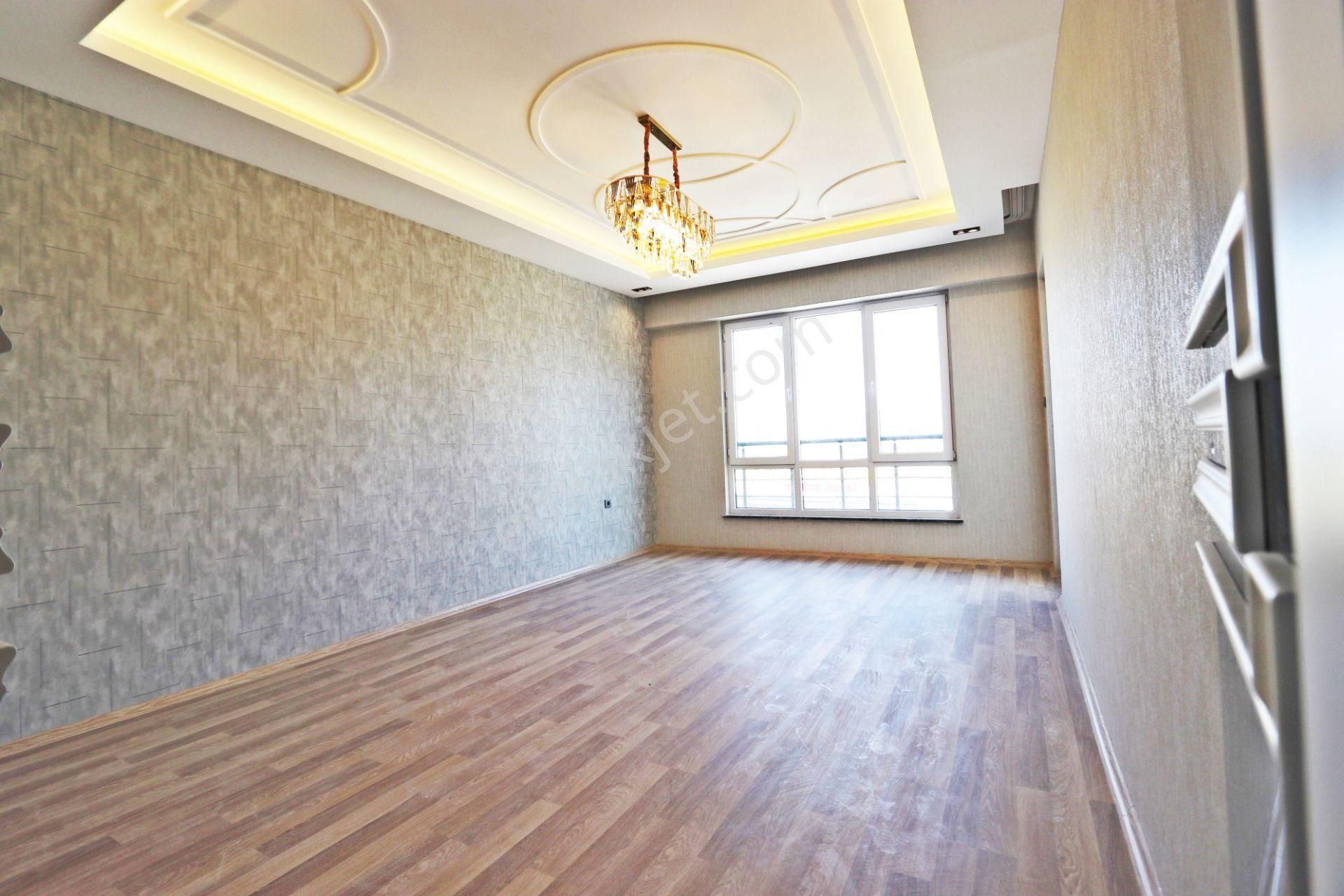 Belkız'da Modern Tasarımıyla Geniş Ultralüks 2,5+1 Daire - Görsel 8