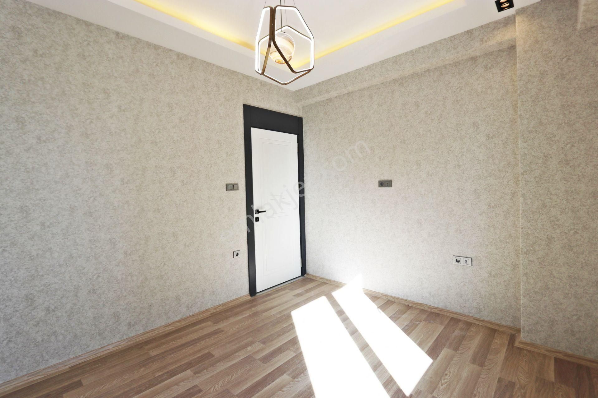 Belkız'da Modern Tasarımıyla Geniş Ultralüks 2,5+1 Daire - Görsel 14