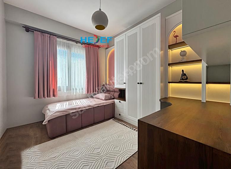 Hedef'ten Yaşardoğu Cad. Üzeri Gmk'ya Yakın Kapalı Otoparklı 4+1 - Görsel 11