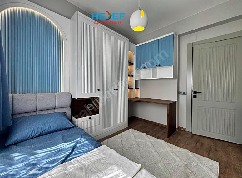 Hedef'ten Yaşardoğu Cad. Üzeri Gmk'ya Yakın Kapalı Otoparklı 4+1 - Görsel 10