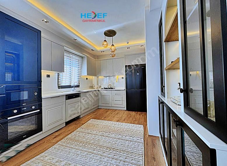 Hedef'ten Yaşardoğu Cad. Üzeri Gmk'ya Yakın Kapalı Otoparklı 4+1 - Görsel 4