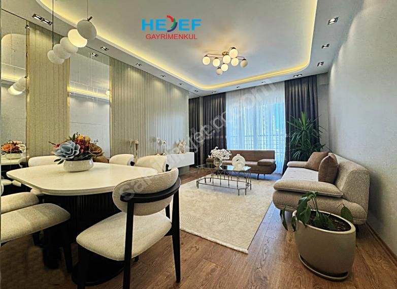 Hedef'ten Yaşardoğu Cad. Üzeri Gmk'ya Yakın Kapalı Otoparklı 4+1