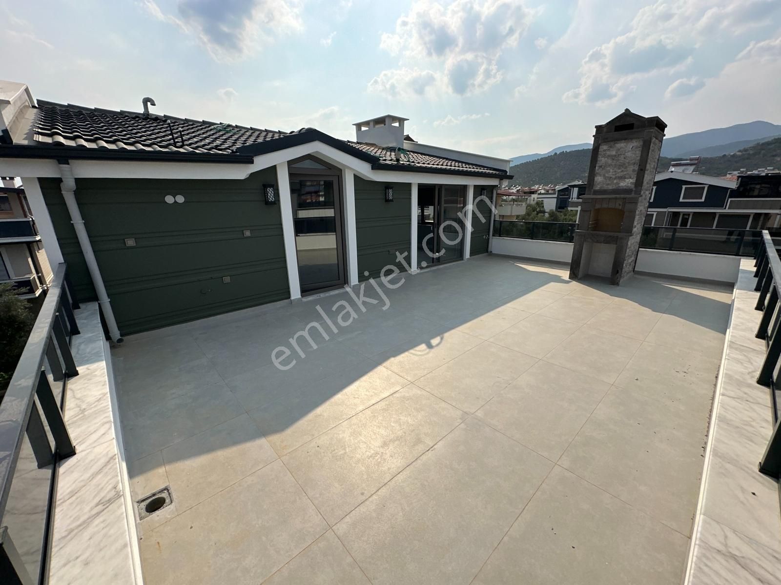 Ayanoğlundan Gürede Denize Yakın 6+1 Satılık Ayrı Mutfaklı Villa - Görsel 2