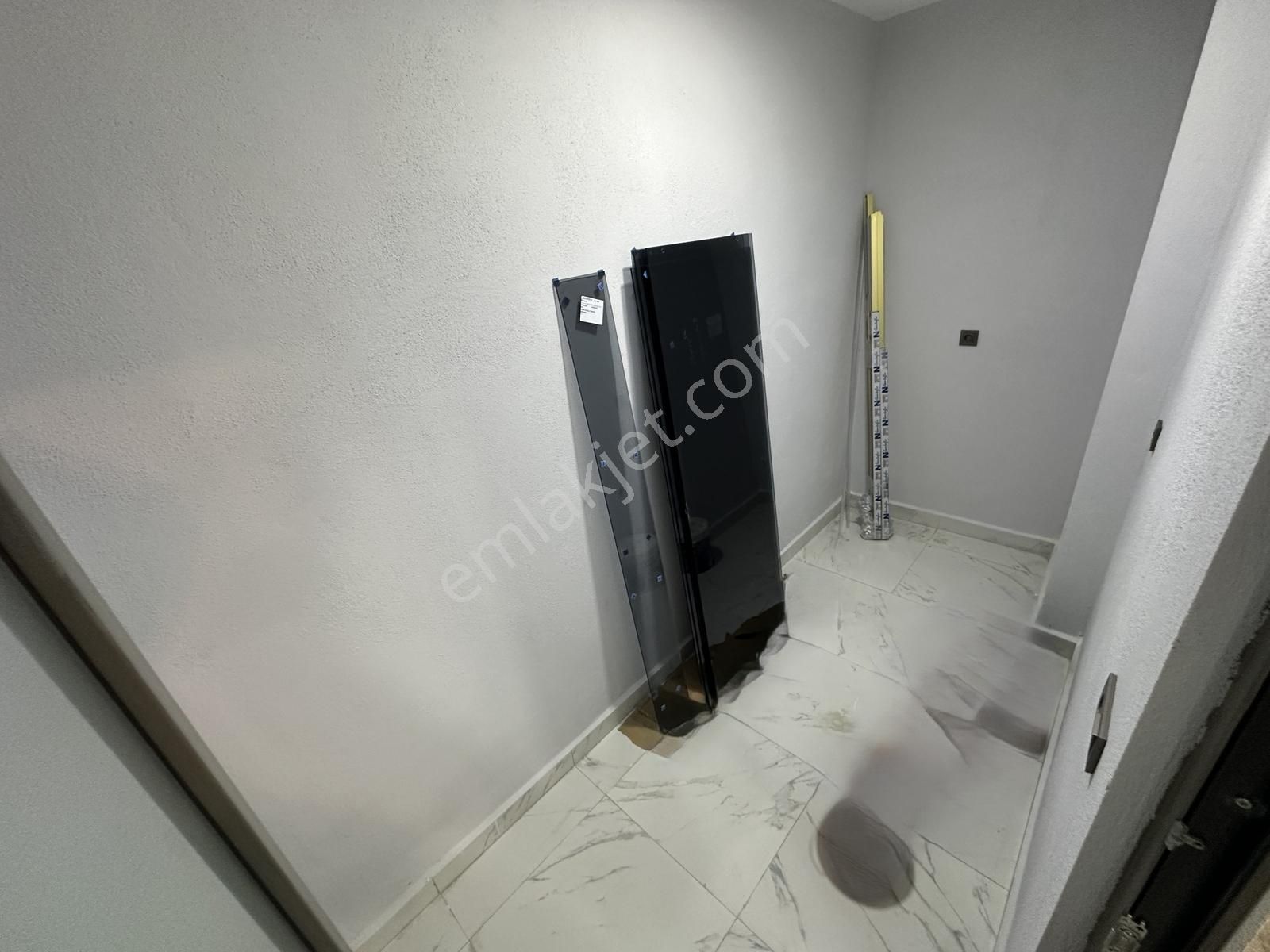 Ayanoğlundan Gürede Denize Yakın 6+1 Satılık Ayrı Mutfaklı Villa - Görsel 3