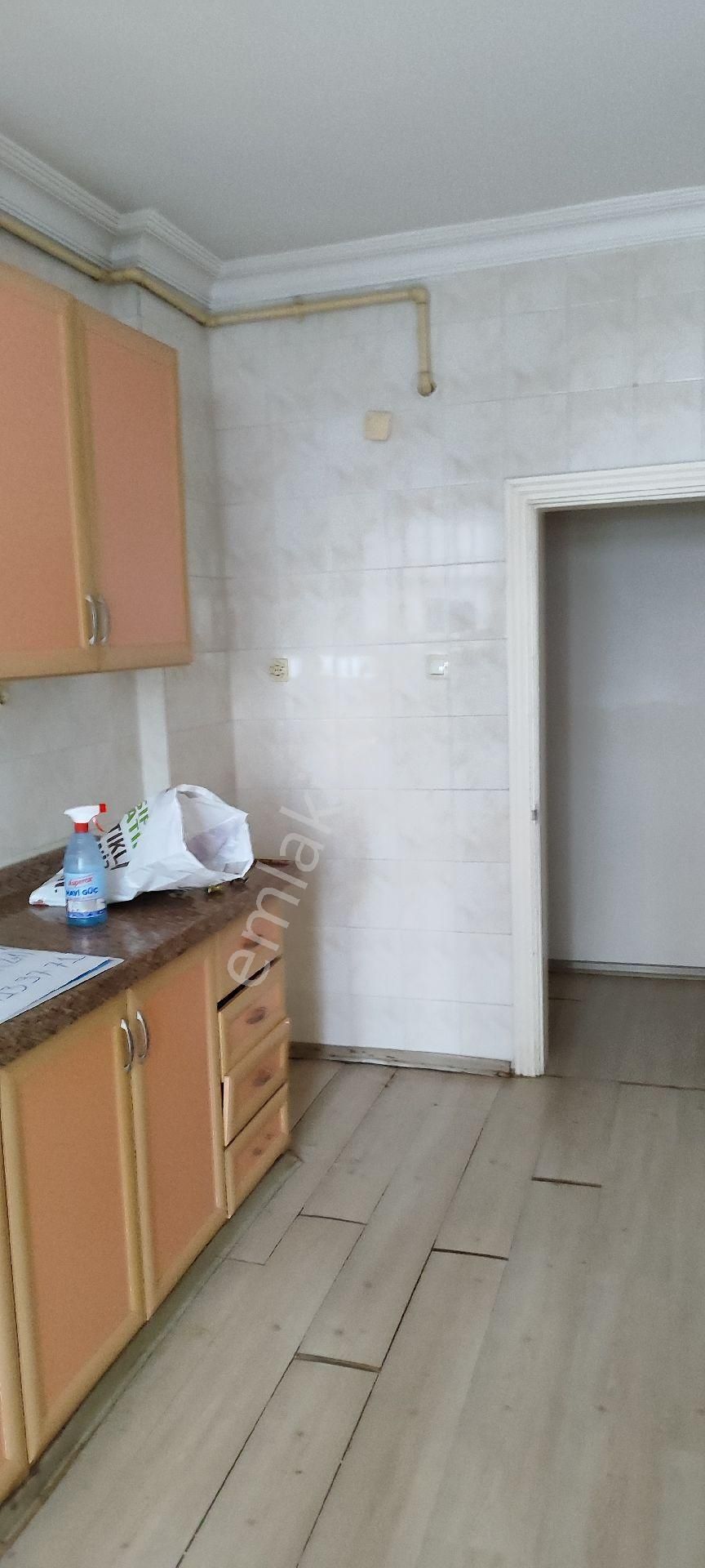 Sahibinden Metrobüse 8dk Mesefede 2+1 Kiralık Daire - Görsel 4