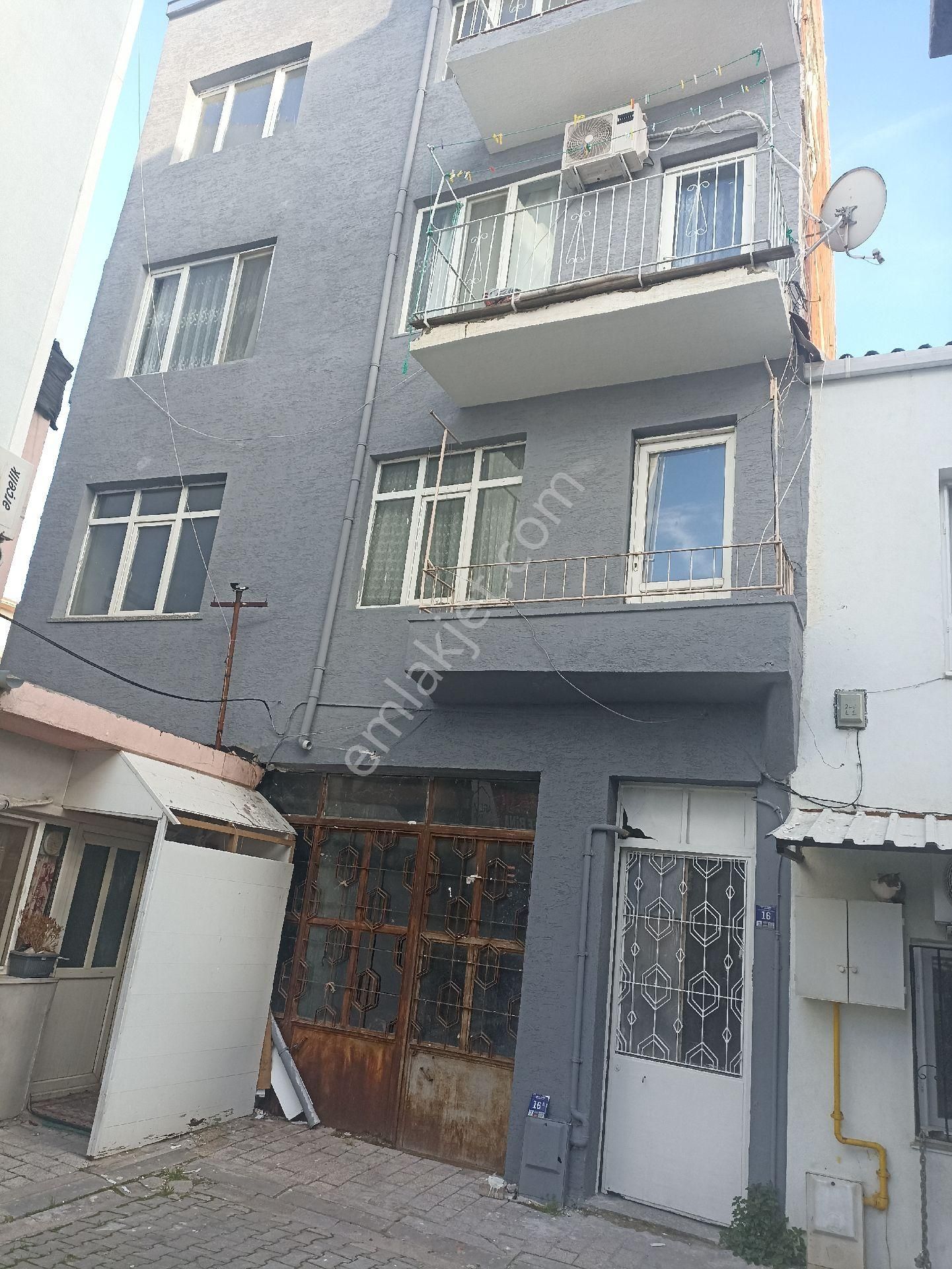 Çanakkale Merkez Namık Kemal Mahallesi 2+1 Daire 110 M2 Daire