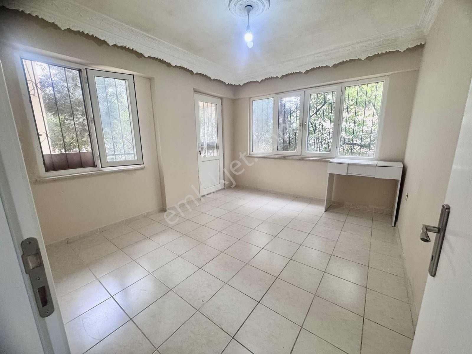 Efeler Mahallesi'nde Kiralık 2+1 Giriş Katı Daire - Görsel 6
