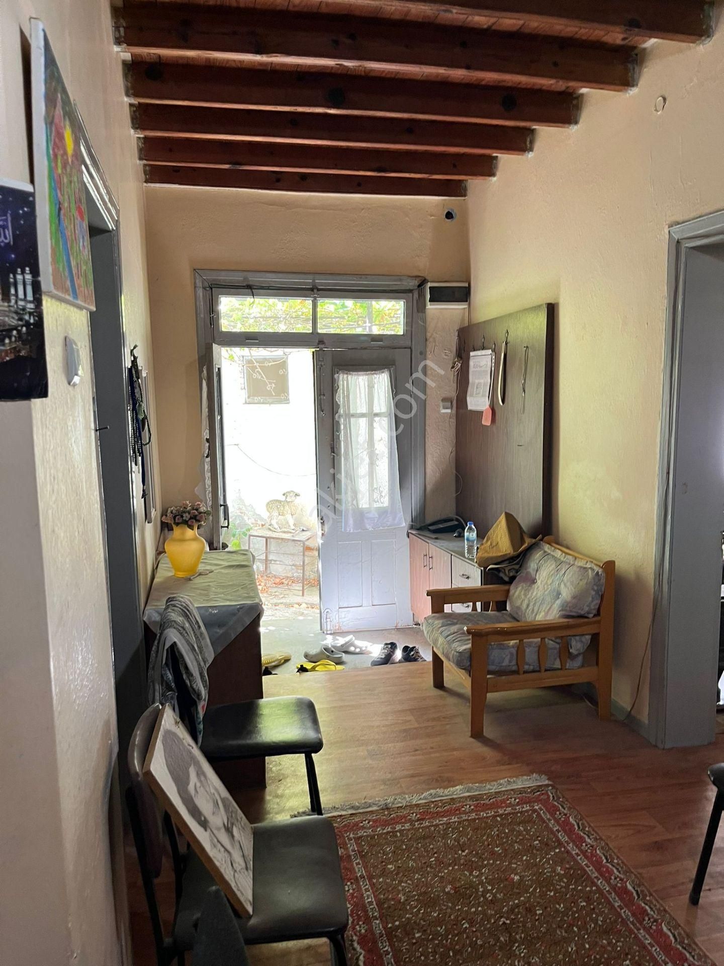 Havran Merkezde Müştemalatlı Müstakil Ev - Görsel 7