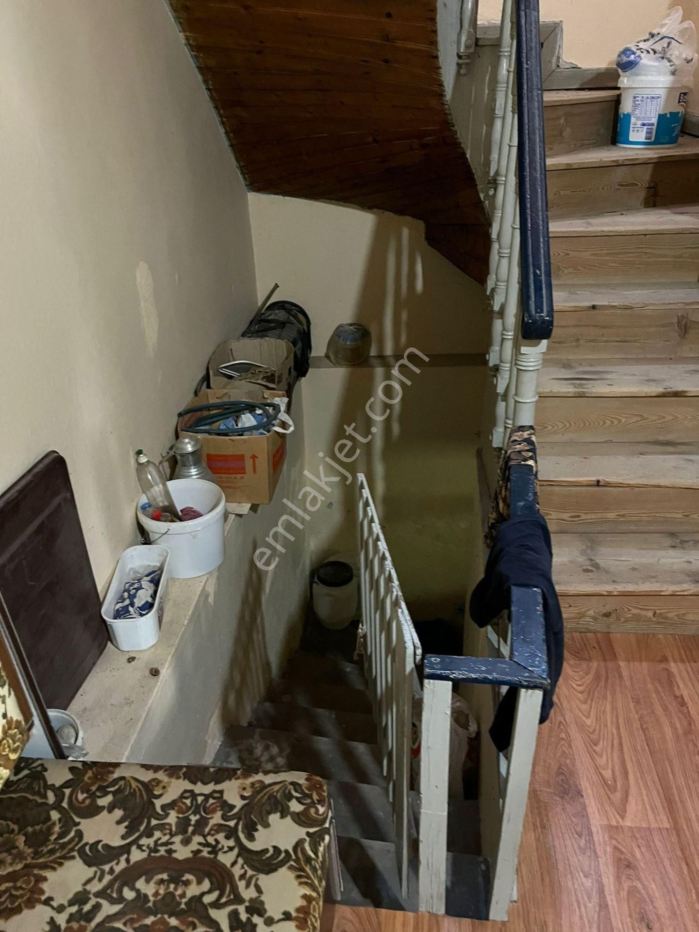 Havran Merkezde Müştemalatlı Müstakil Ev - Görsel 8