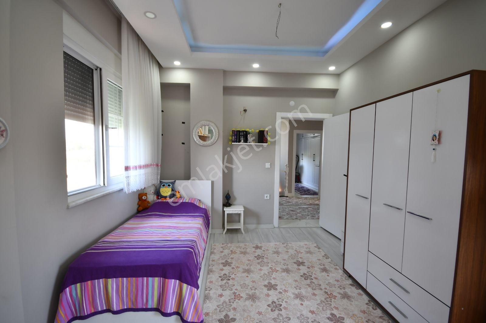 Hatipler Mahallesinde Satılık Müstakil Dubleks Villa - Görsel 25