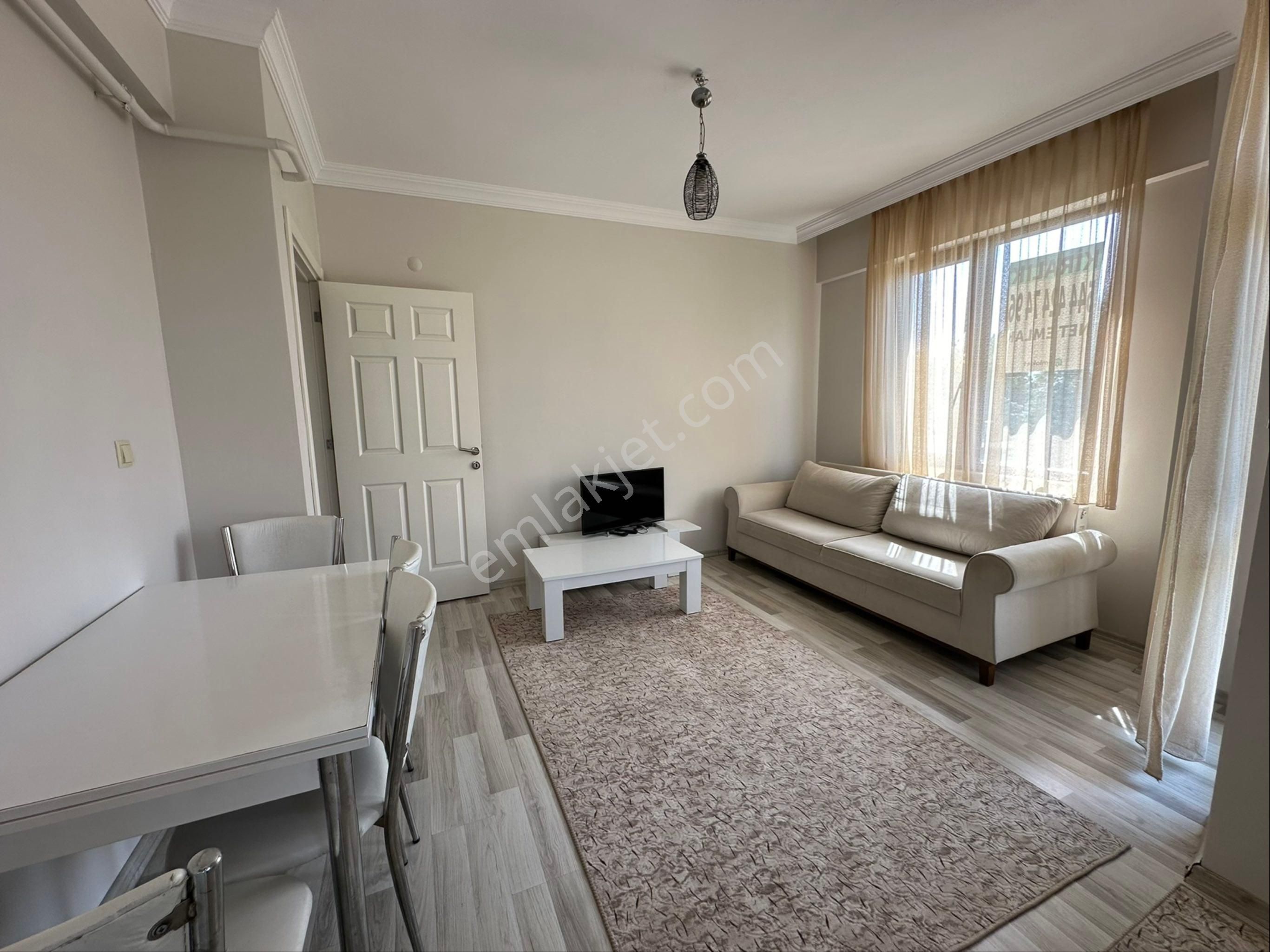 Konuralp Girişinde Satılık 1+1 Eşyalı Arakat Daire - Görsel 2