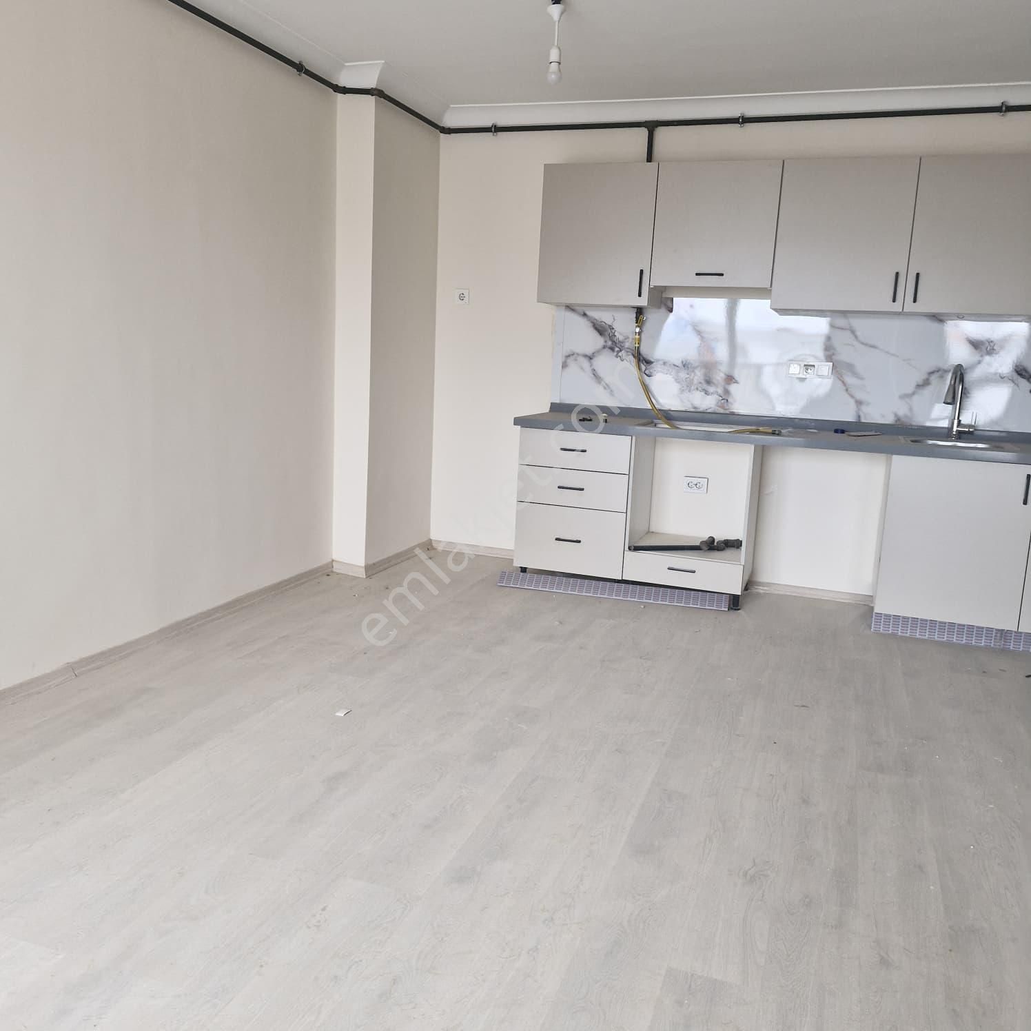 Kadıköy'de Lüx Sitede Yatırımlık 1+1 Sıfır Daire - Görsel 2