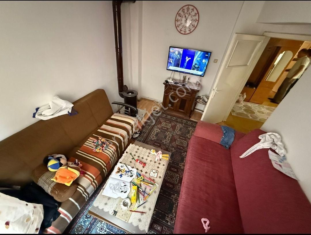 Keçiörenin En Merkezi Konumunda 3+1 Fırsat Daire - Görsel 4