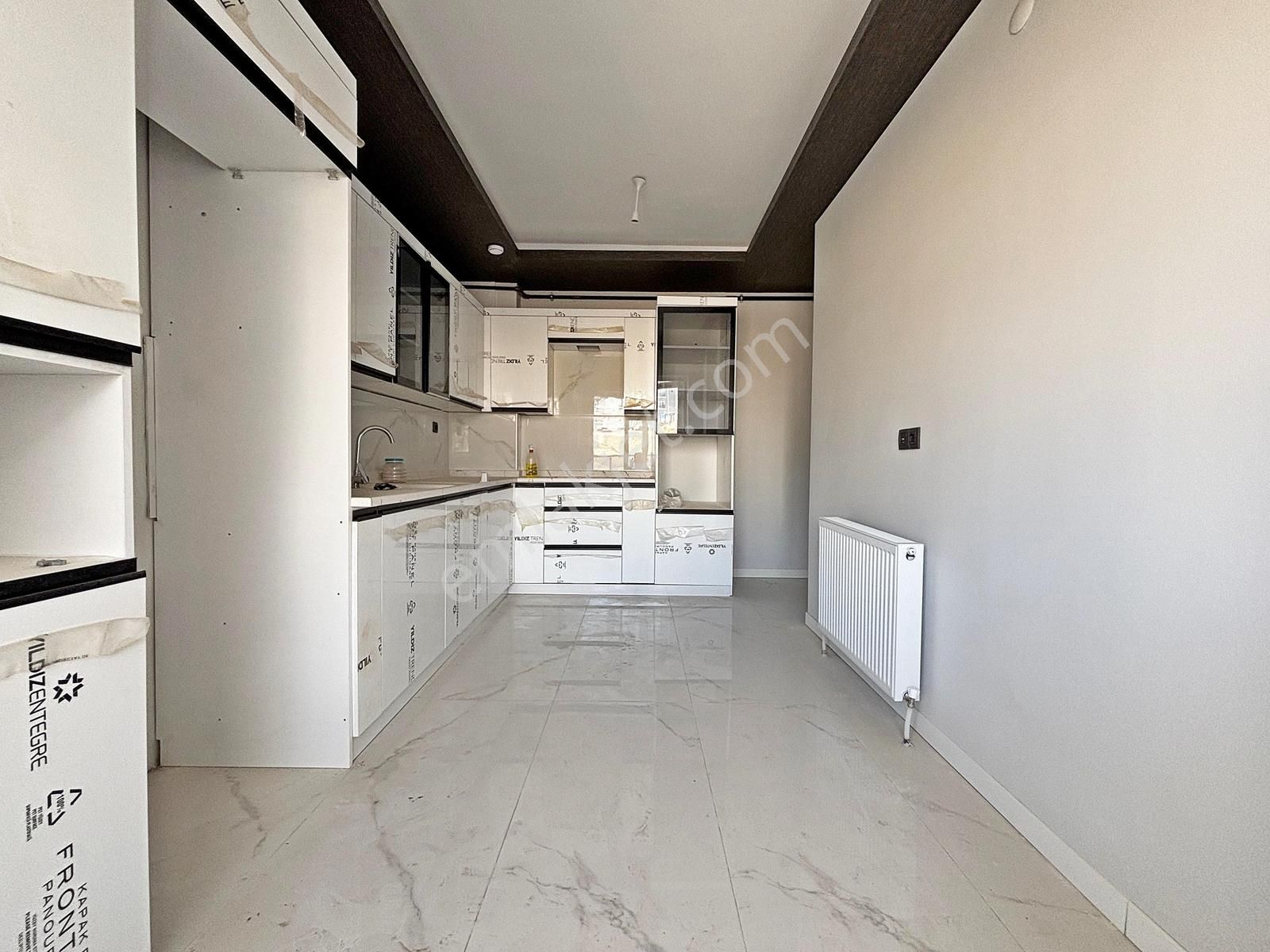 Yuvam'dan Sıfır Ultra Lüks Geniş Oturum Kiralık 3+1 Daire - Görsel 3