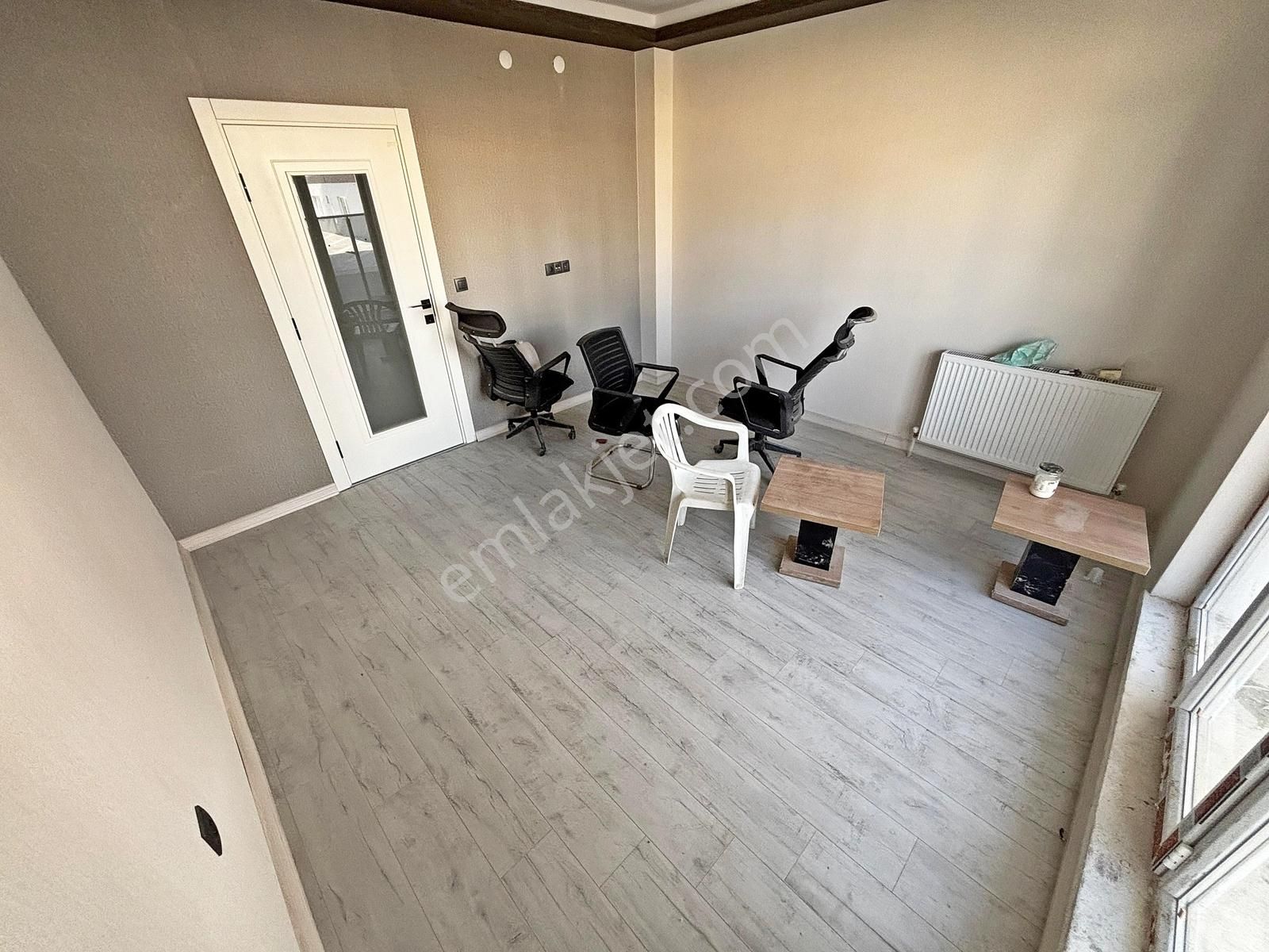 Yuvam'dan Sıfır Ultra Lüks Geniş Oturum Kiralık 3+1 Daire - Görsel 4