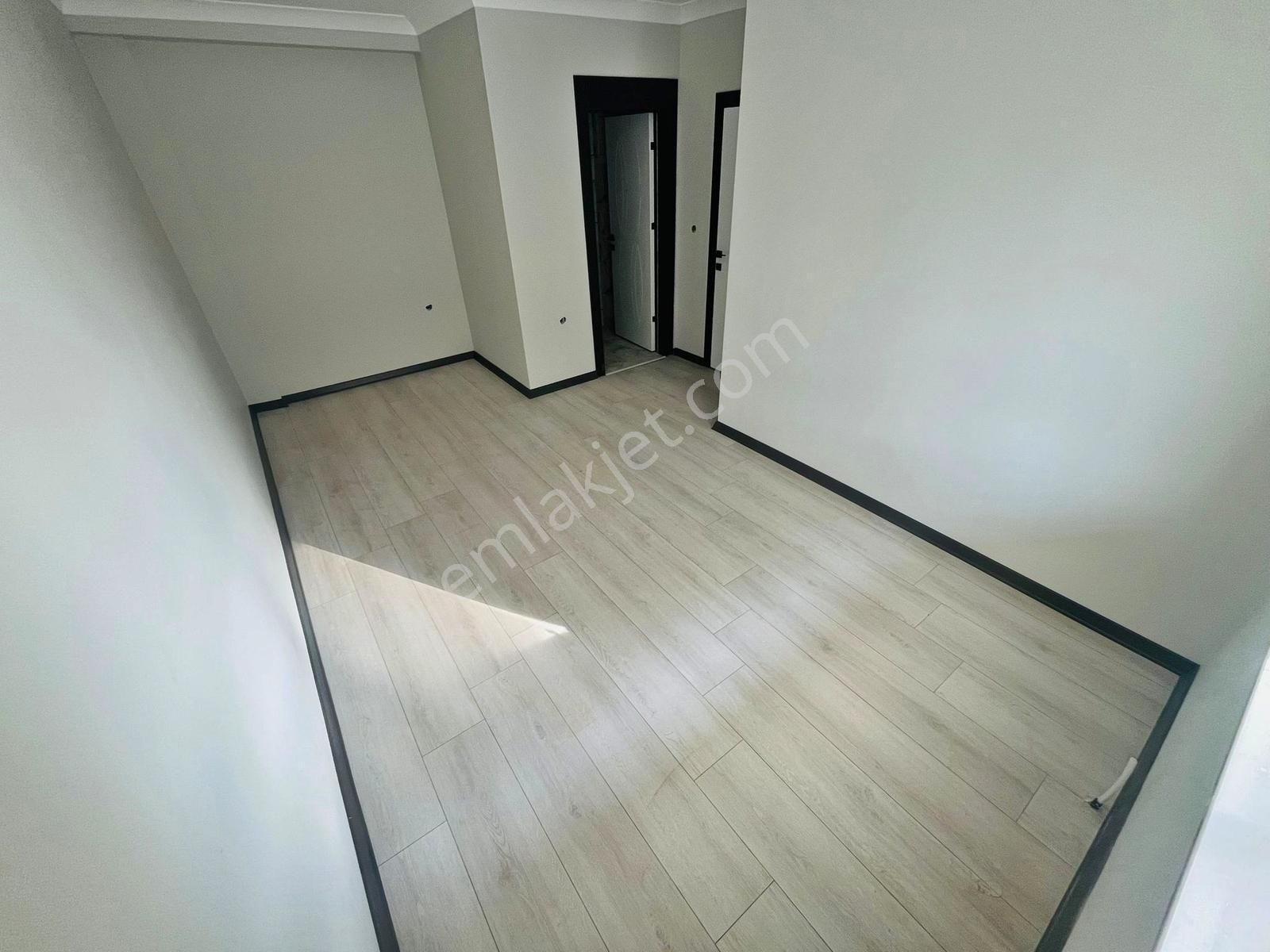 Yuvam'dan Mendereste E.banyolu Geniş Oturum Sıfır Lüx Fırsat 2+1 - Görsel 12