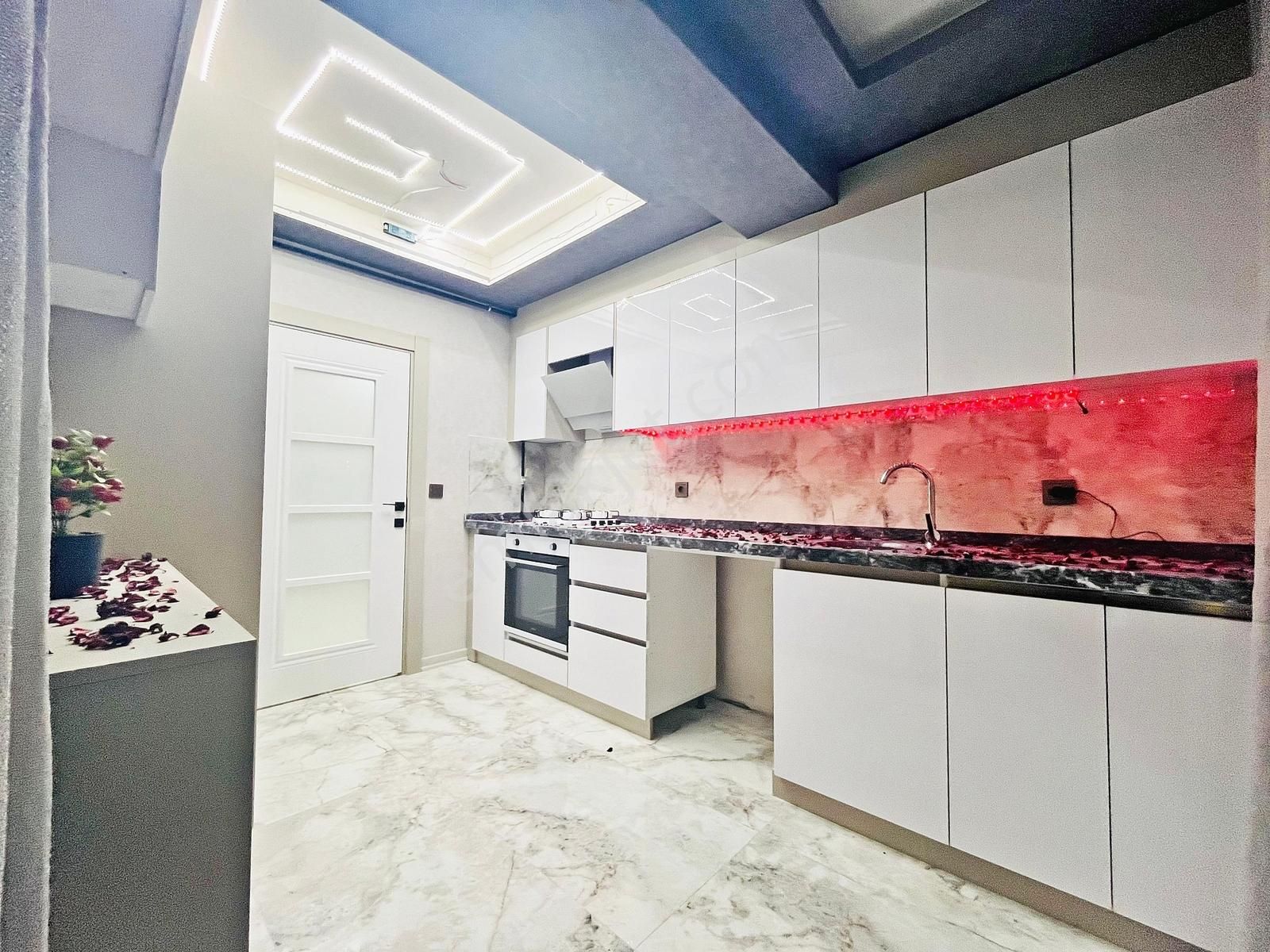 Yuvam'dan Menderesin Kalbinde Lüx Yapılı Şook Fiyata Daire - Görsel 8