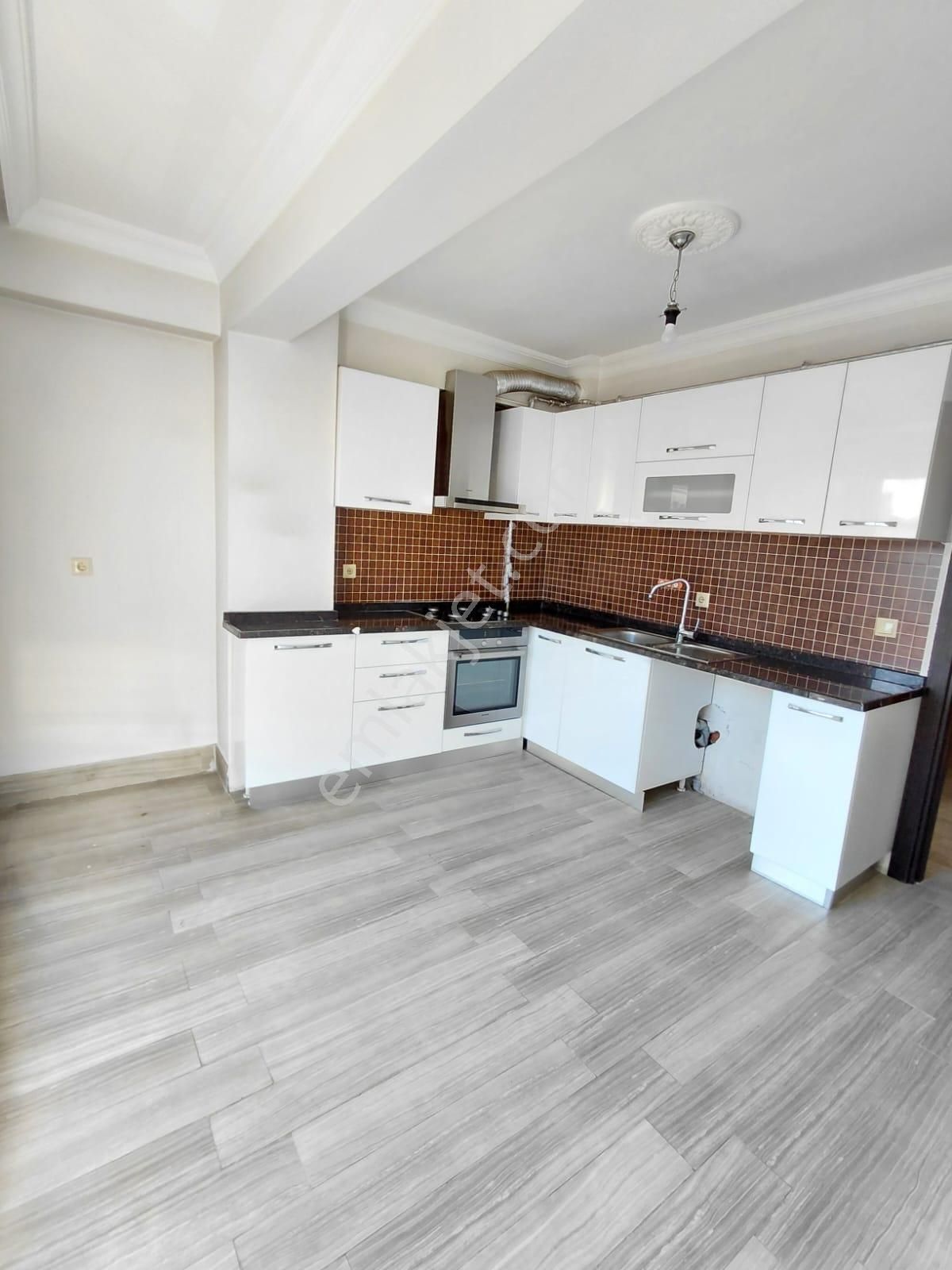Kiralık 3+1 Bakımlı Asansörlü Daire Güney Cephe - Görsel 27