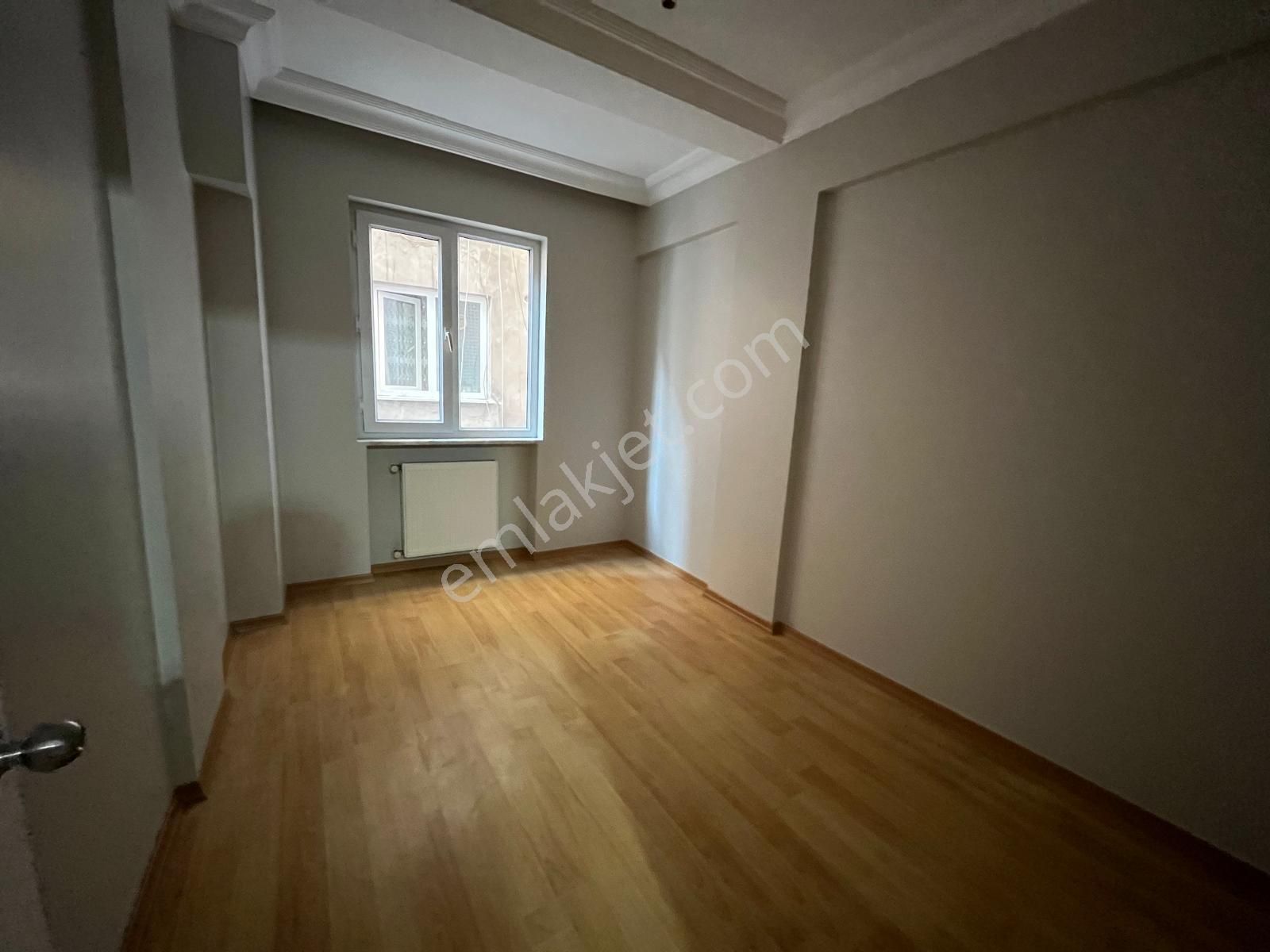 Serkan Gayrimenkulden Bahçelievler Hürriyete 2+1 85 Metre 1 Kat Güney Cepe Daire - Görsel 11