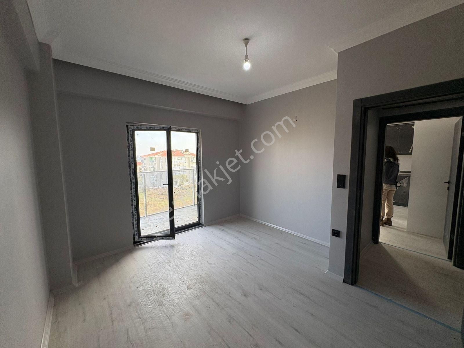 Karaca'dan Altınova Mah.'de Sıfır 1+1 Deniz Manzaralı Kiralık - Görsel 16