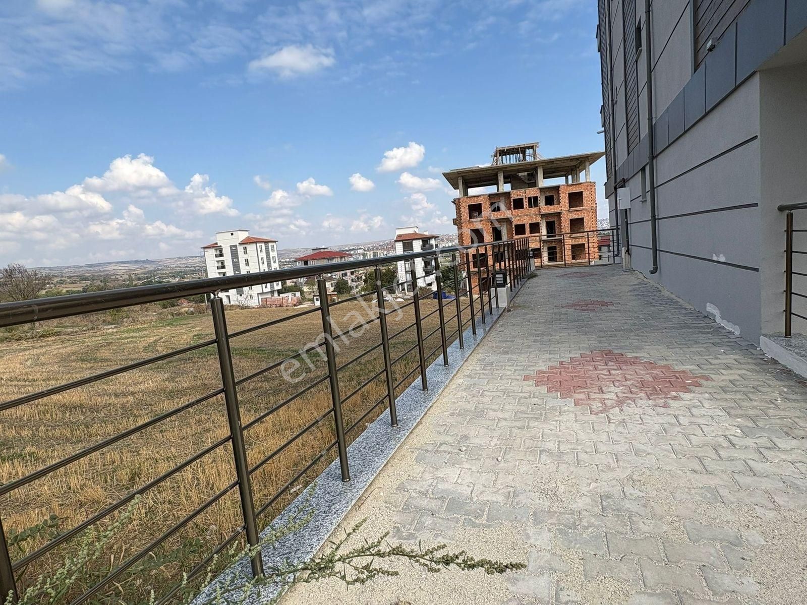 Karaca'dan Altınova Mah.'de Sıfır 1+1 Deniz Manzaralı Kiralık - Görsel 34