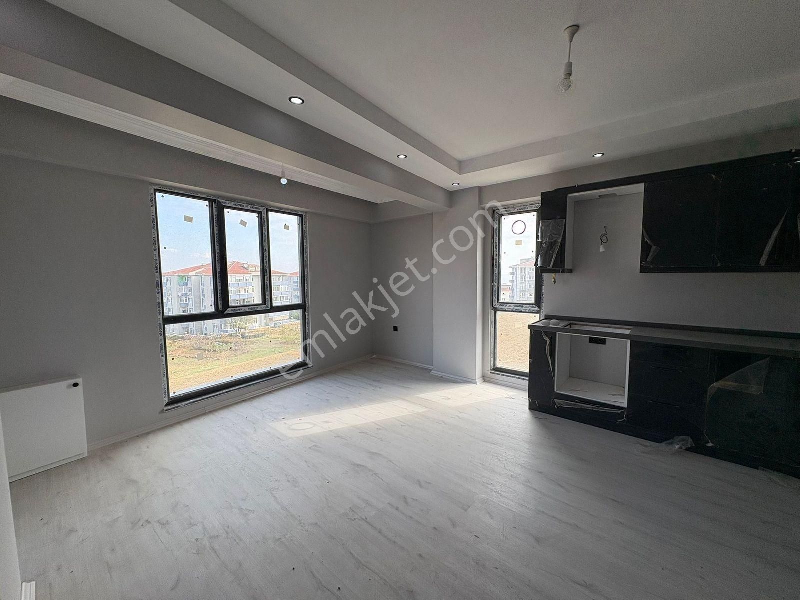 Karaca'dan Altınova Mah.'de Sıfır 1+1 Deniz Manzaralı Kiralık - Görsel 35
