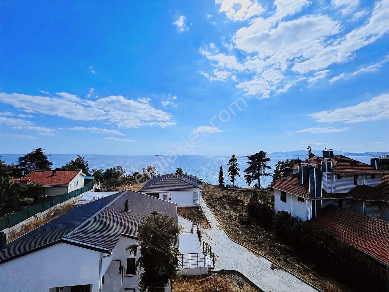 Karaca'dan Cumhuriyet Mah.satılık Yalı Dairesi Tadında 3+1 Daire - Görsel 12