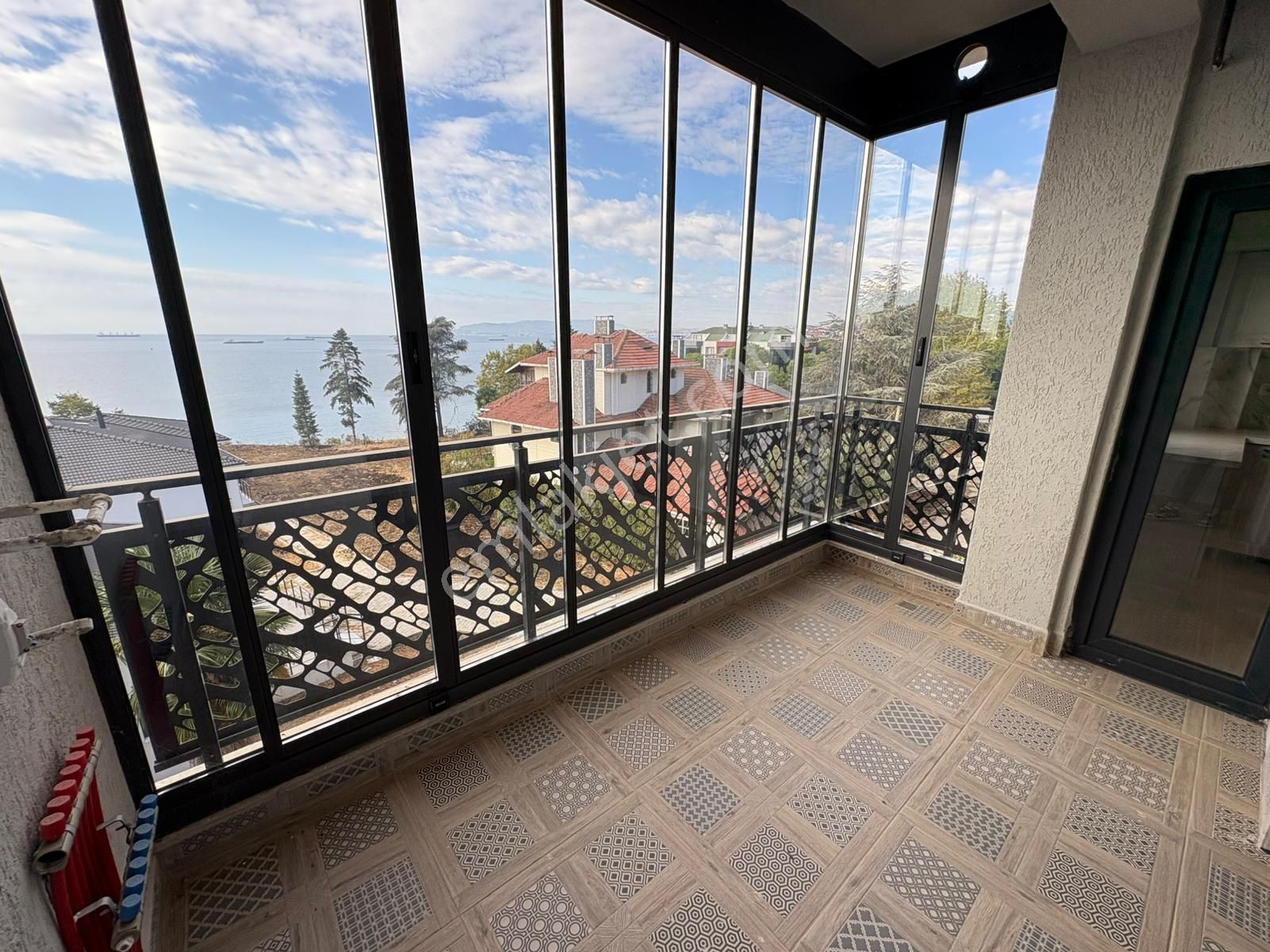 Karaca'dan Cumhuriyet Mah.satılık Yalı Dairesi Tadında 3+1 Daire - Görsel 32