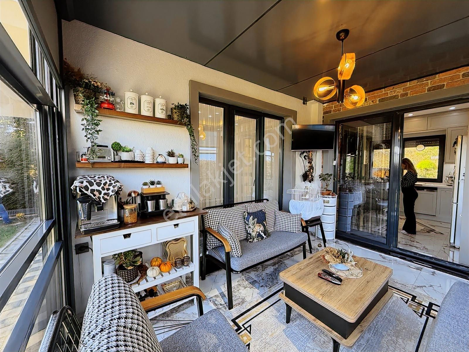 Karaca'dan Süper Konumda Ultra Lüx 4 Katlı 6+3 Satılık Villa - Görsel 12