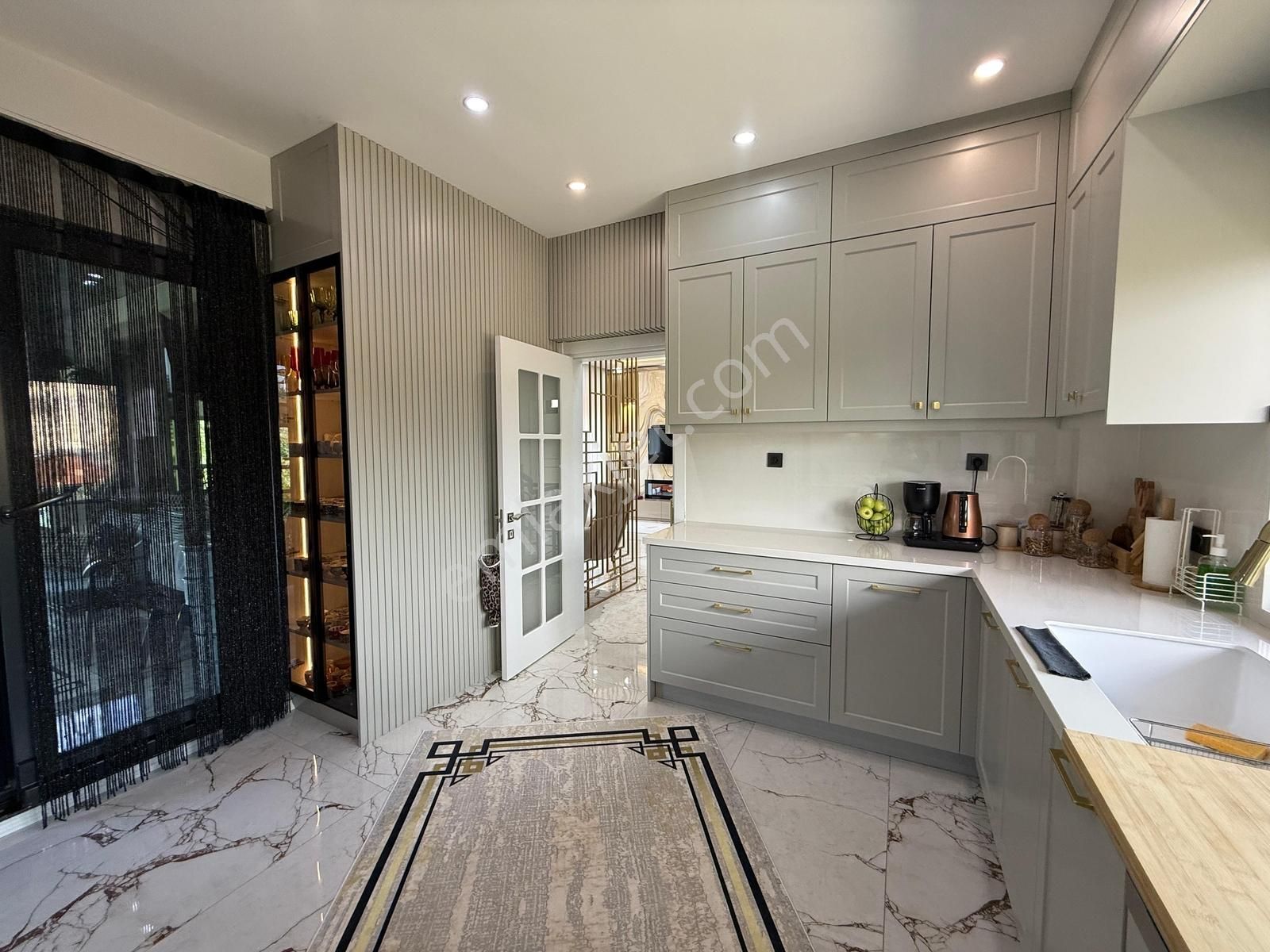 Karaca'dan Süper Konumda Ultra Lüx 4 Katlı 6+3 Satılık Villa - Görsel 10