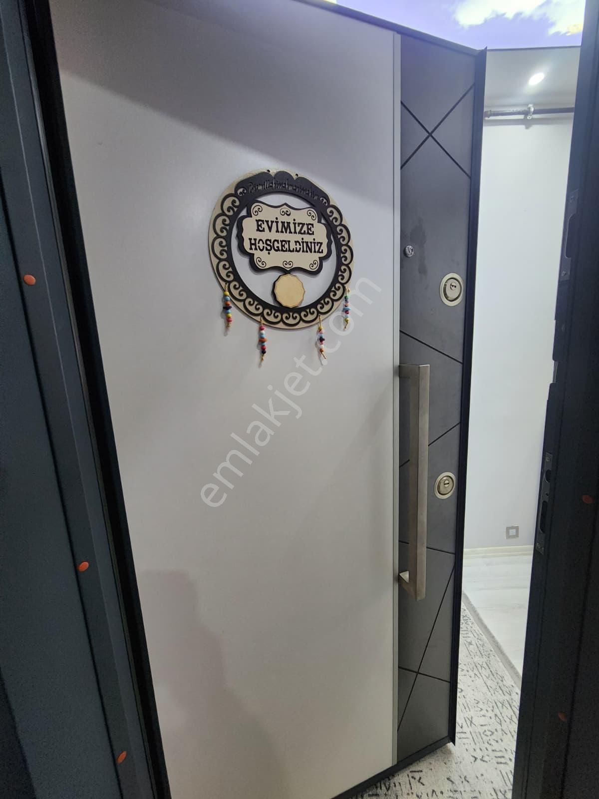 Akinitadan Konakta Çarşı Merkeze Yakın Satılık 2+1 Ferah Daire - Görsel 2