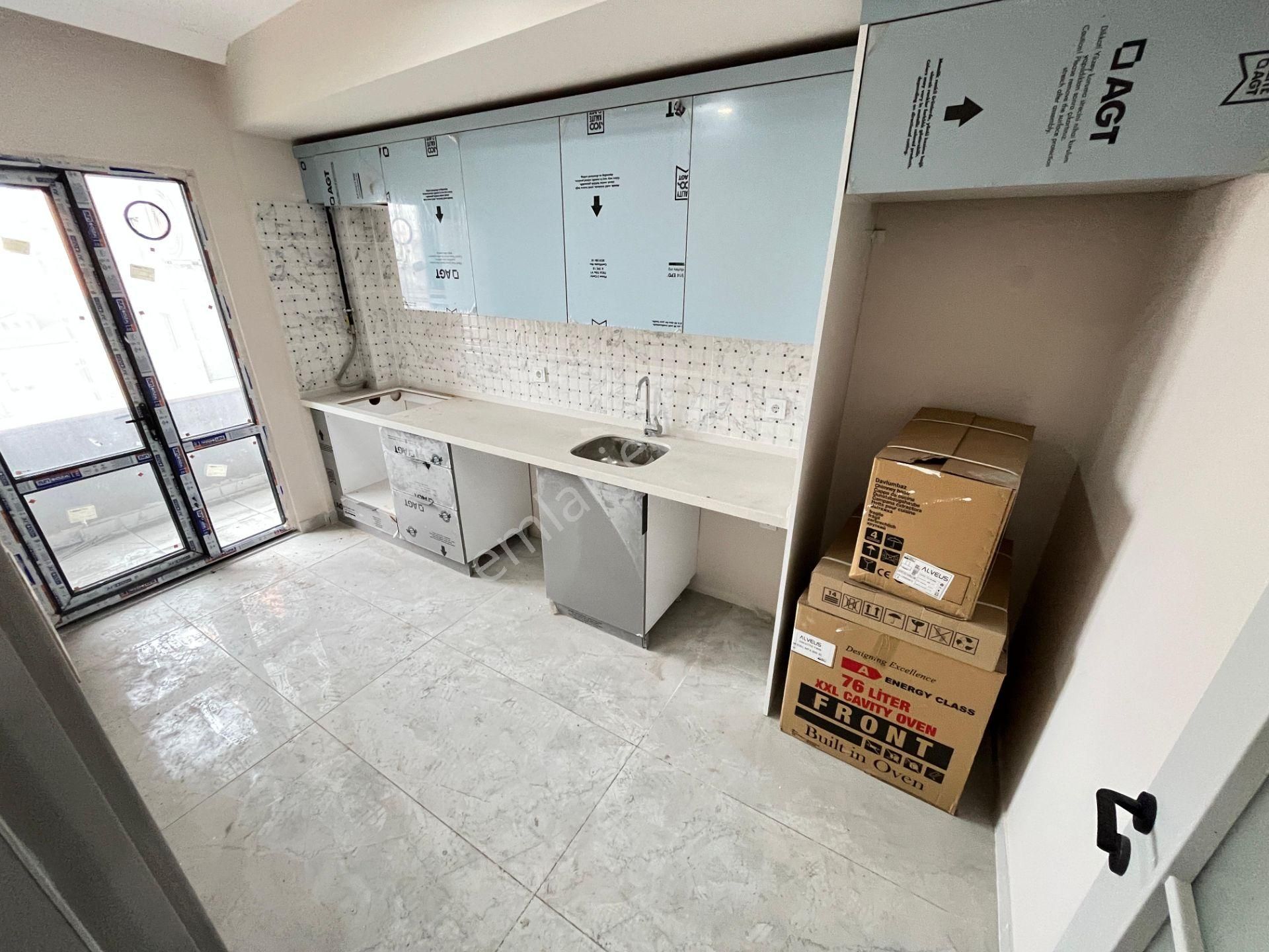 Meydan Plusta 3+1 Sıfır Lüx Otoparklı Güvenlikli Ara Katlar - Görsel 7