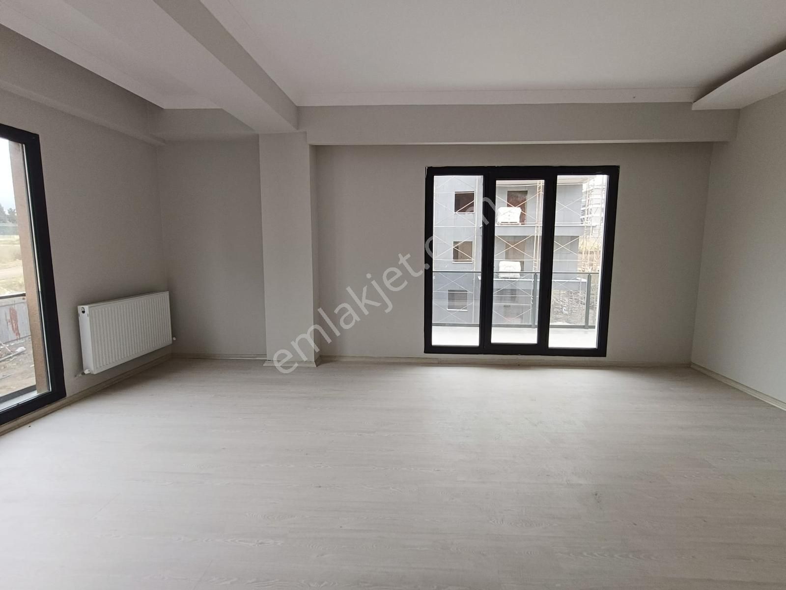 Karaca'dan Zafer Mah.de Havuzlu Sitede 3+1 Satılık Daire - Görsel 30