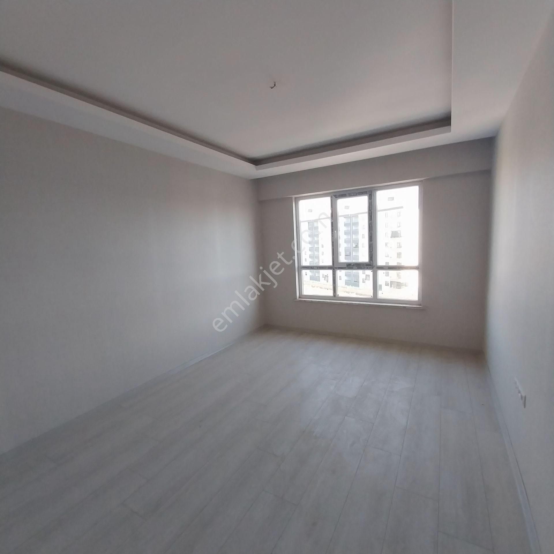 Meram Uluırmakta Satlık 3+1 Lüksarakat Daire 124 M2 Net - Görsel 3