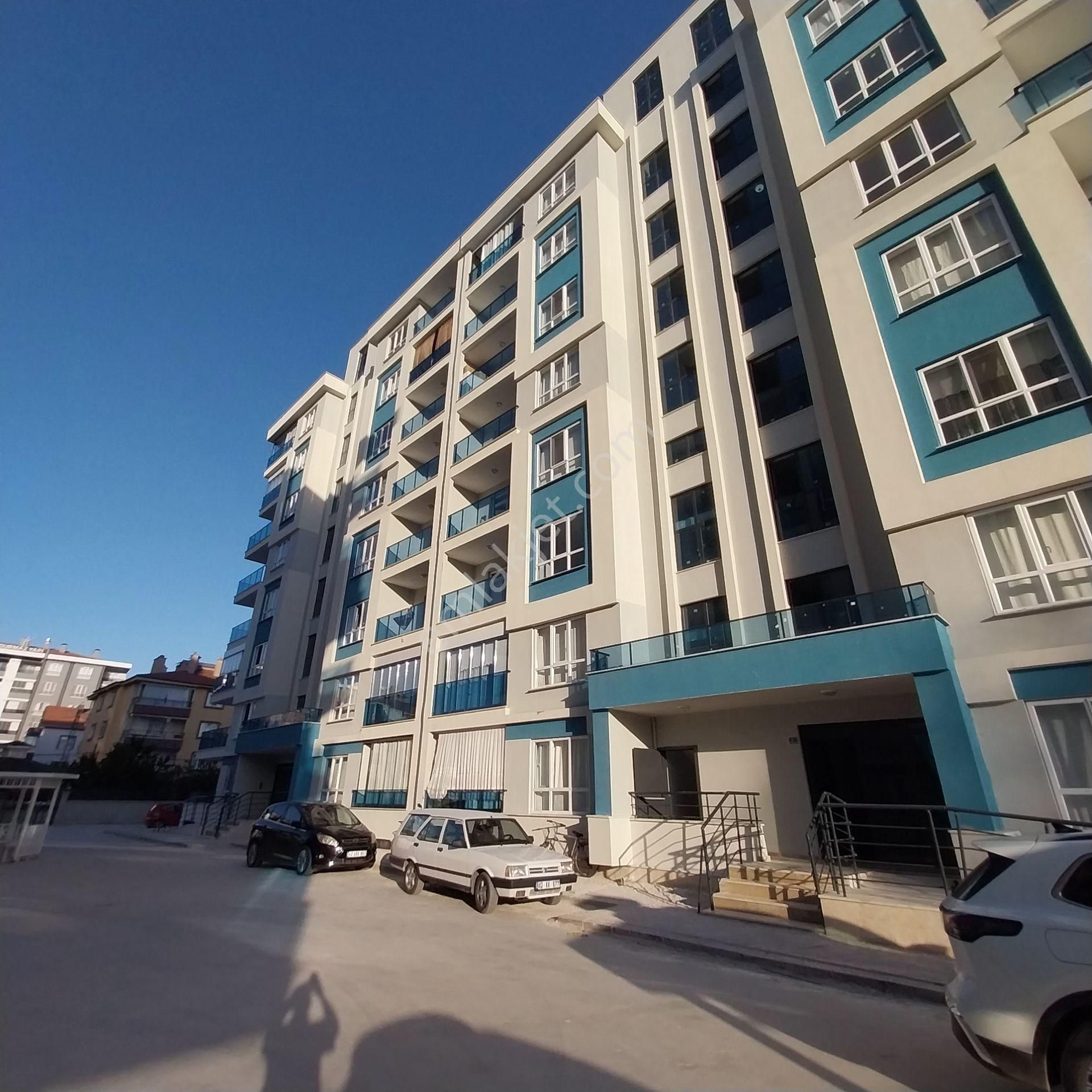 Meram Uluırmakta Satlık 3+1 Lüksarakat Daire 124 M2 Net - Görsel 23