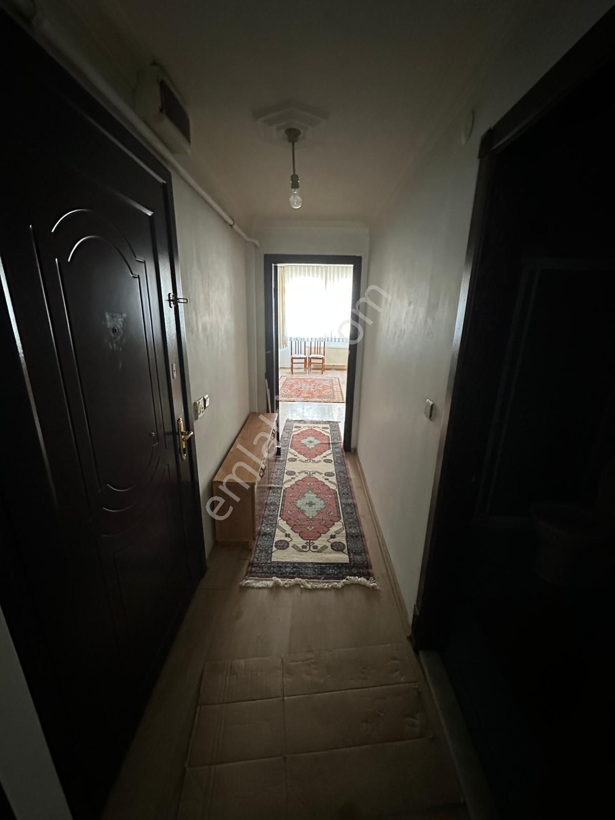 Şirintepe Mahallesinde Üniversiteye Çok Yakın Geniş Eşyalı 1+1 - Görsel 8