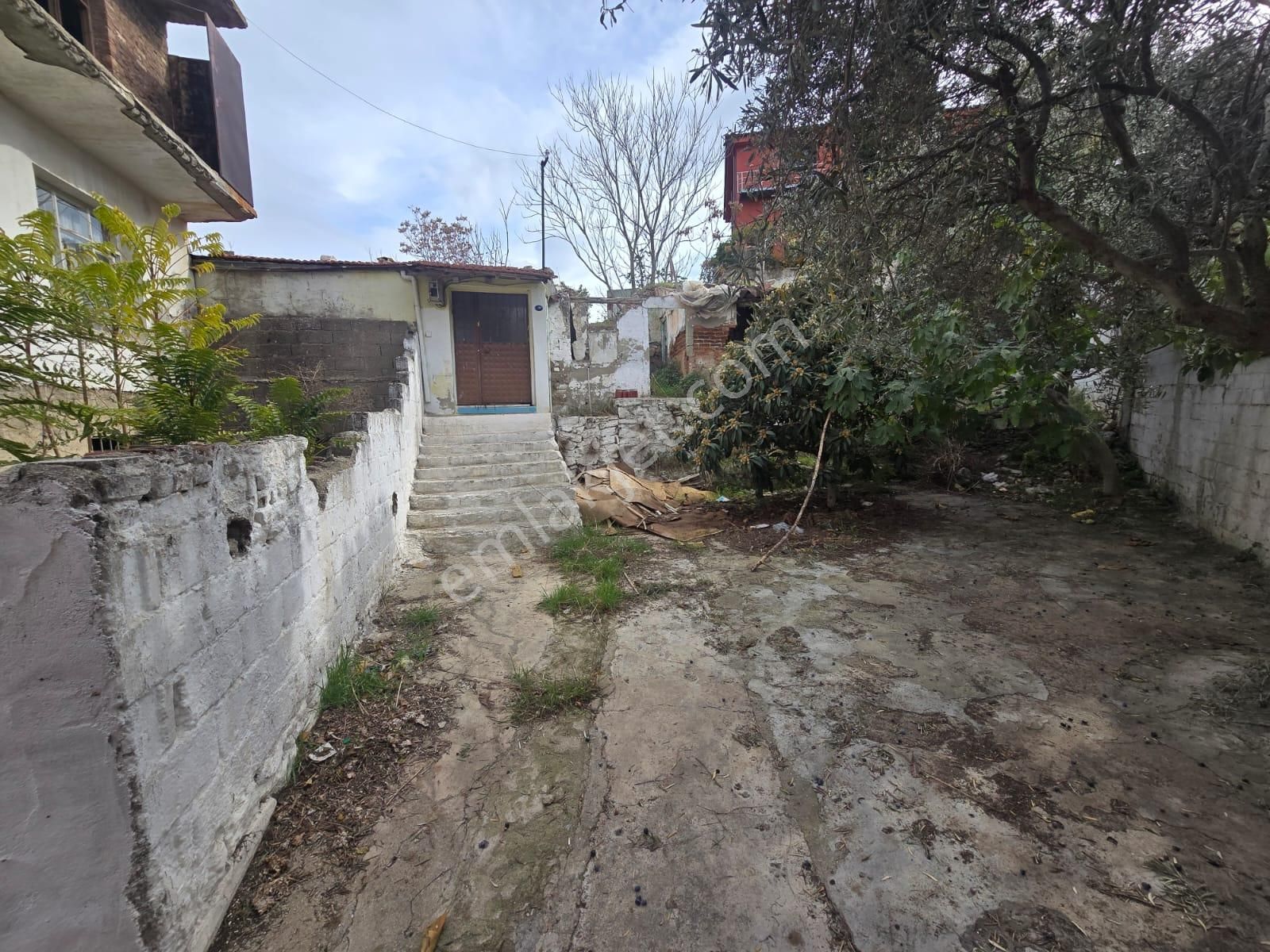 Satılık Arsa – Selçuk Atatürk Mahallesı