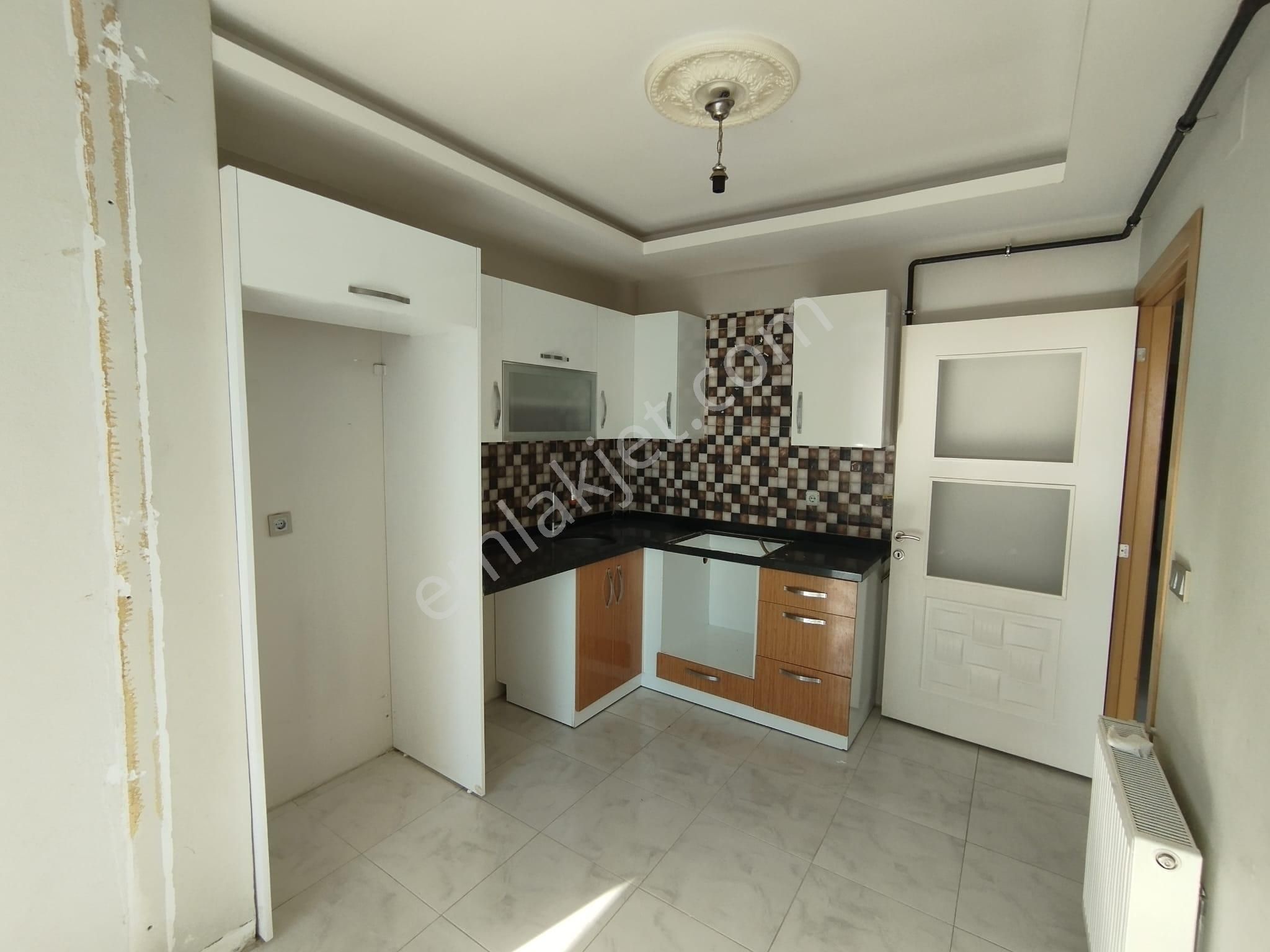 Sarıçam Belediyesi Civarı Sitede 2+1 Kapalı Mutfaklı Doğalgazlı Lüks Daire - Görsel 4